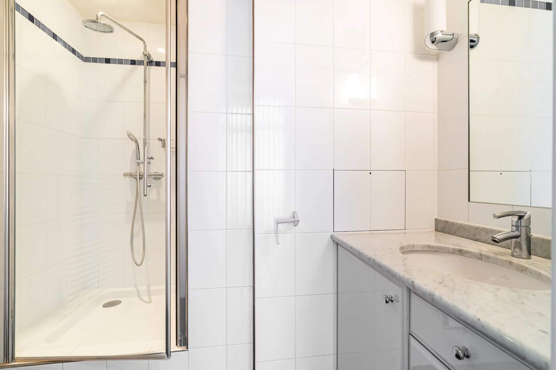 Paris  - Apartment 3 Bedrooms - picture 11