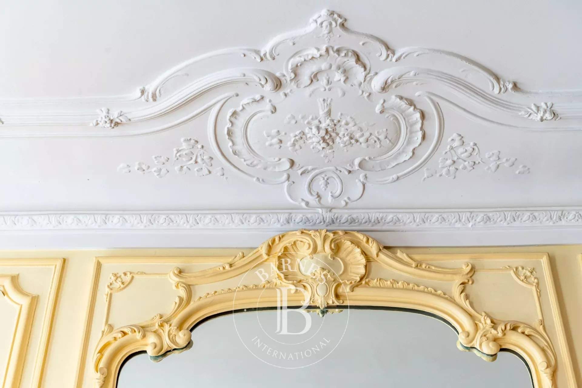 Paris  - Apartment 4 Bedrooms - picture 16