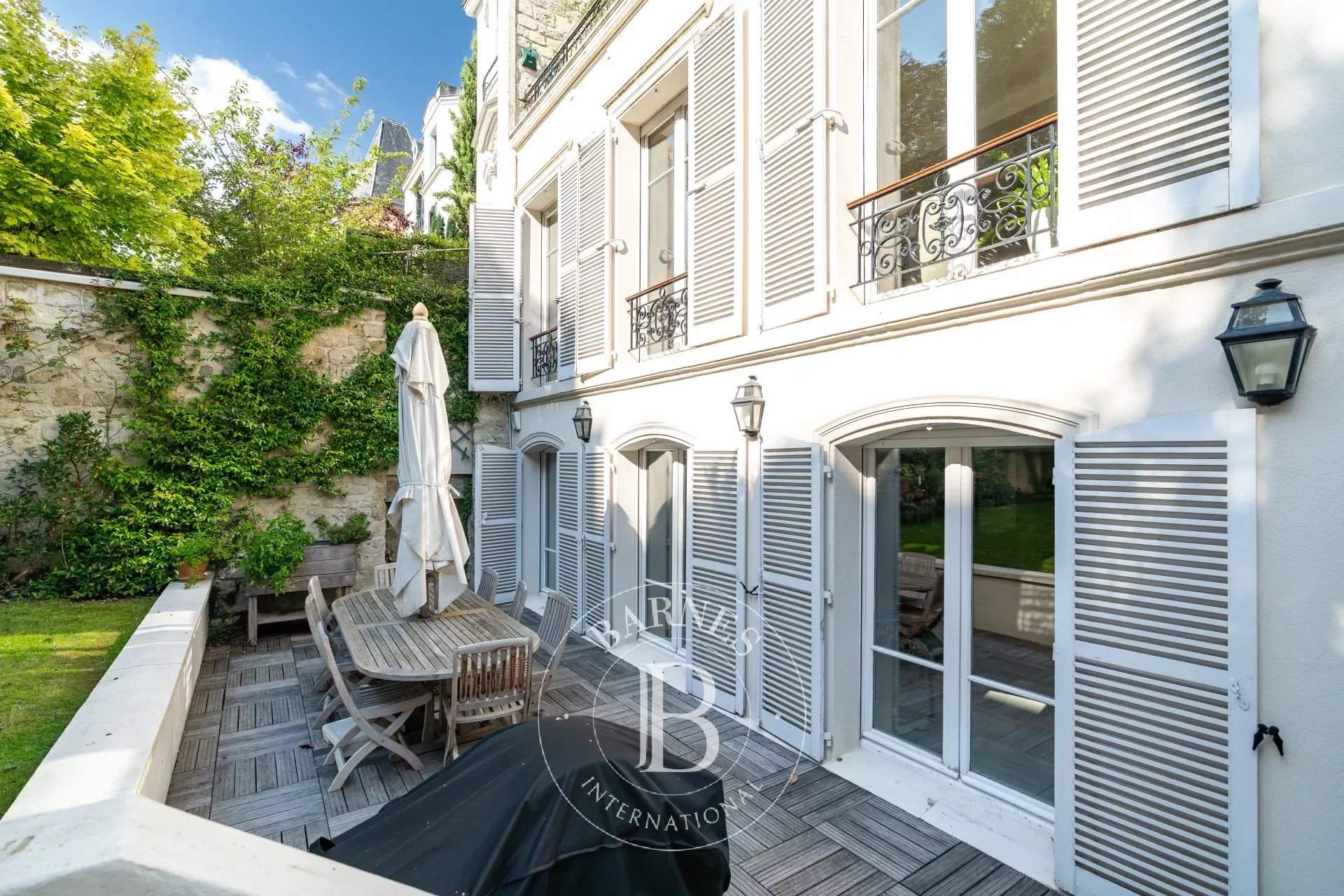 Paris  - Maison 10 Pièces 5 Chambres - picture 13