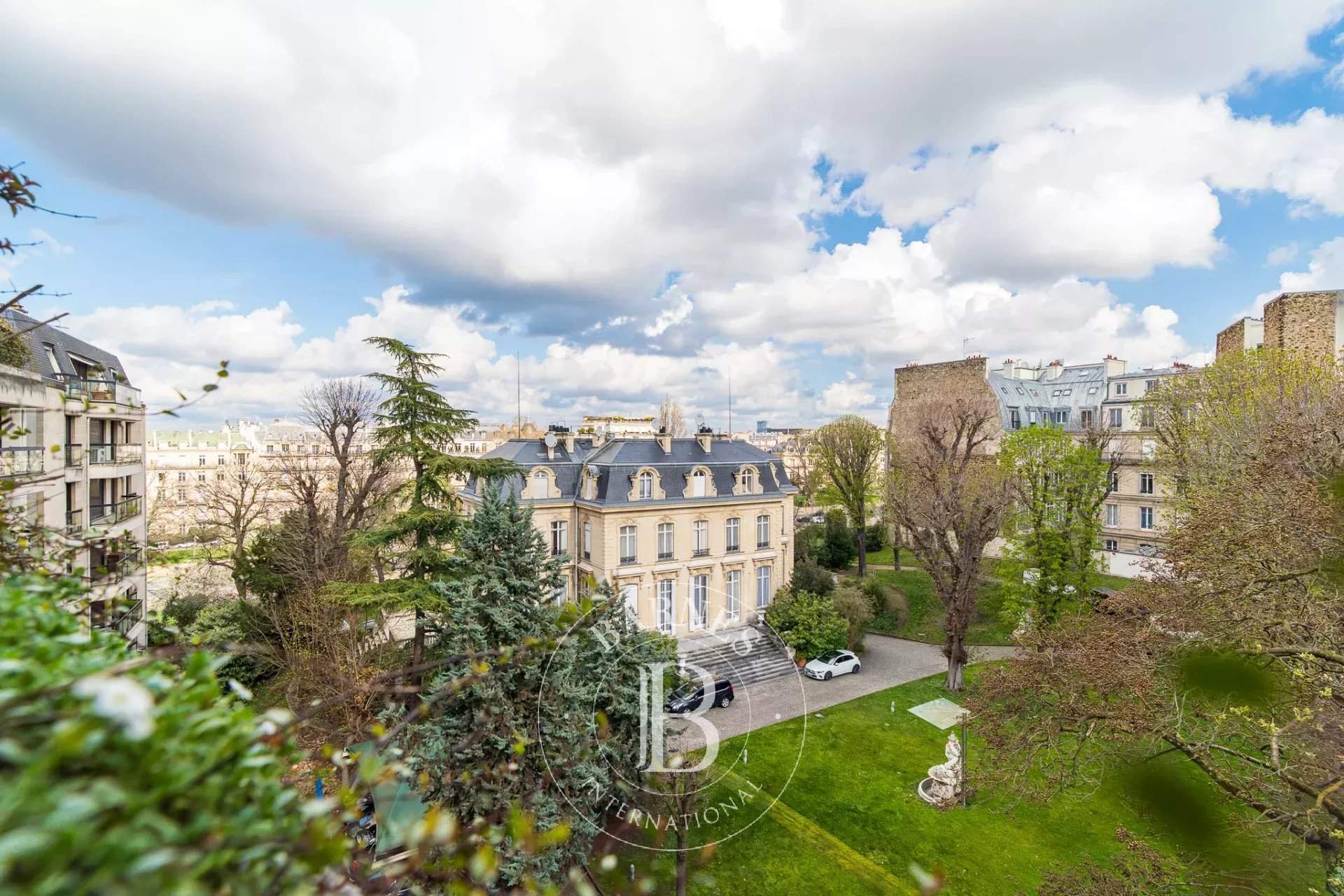 Paris  - Apartment 2 Bedrooms - picture 11