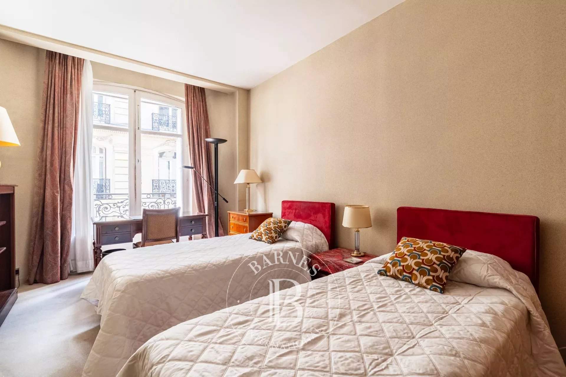 Paris  - Apartment 3 Bedrooms - picture 9