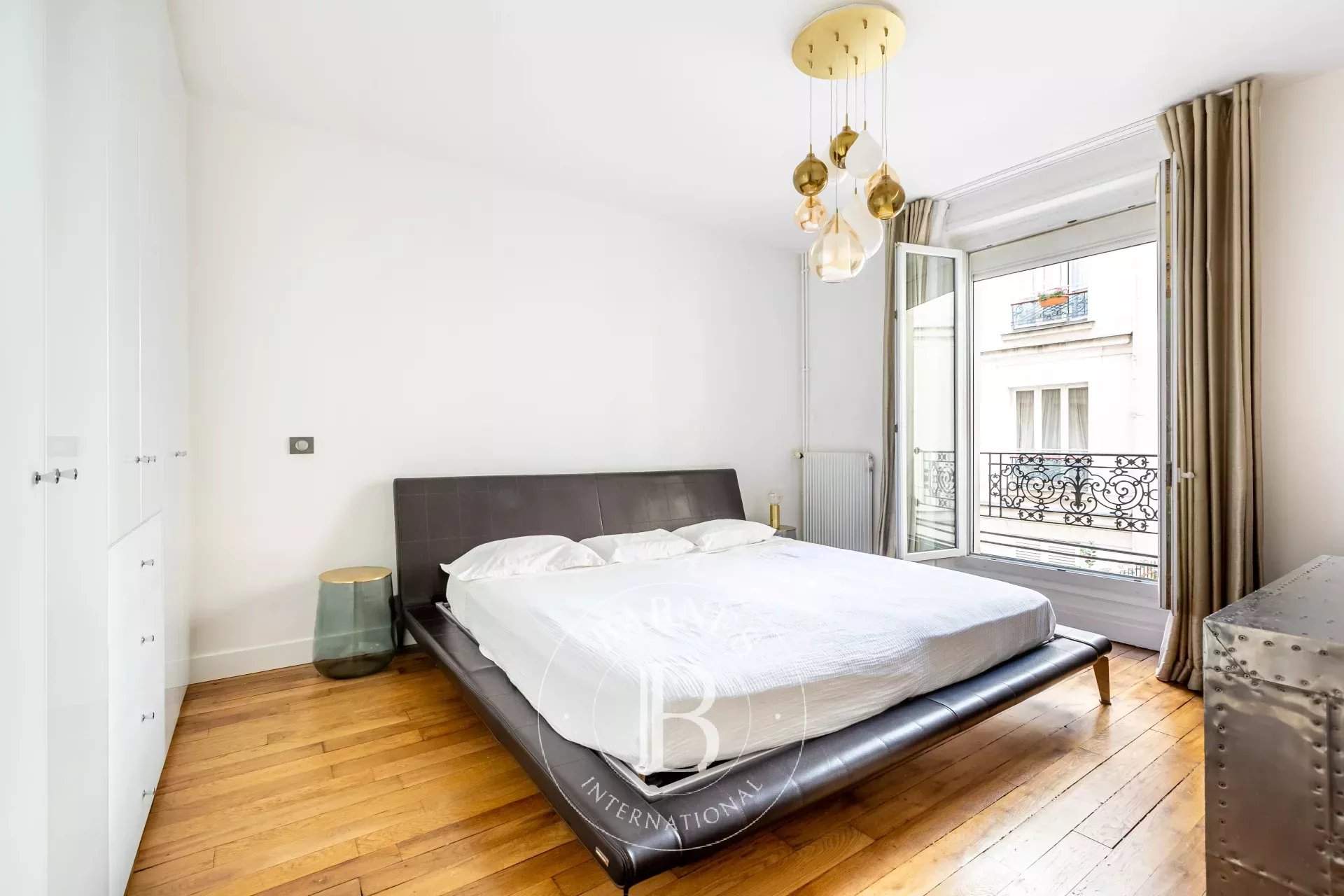 Paris  - Appartement 5 Pièces 3 Chambres - picture 9