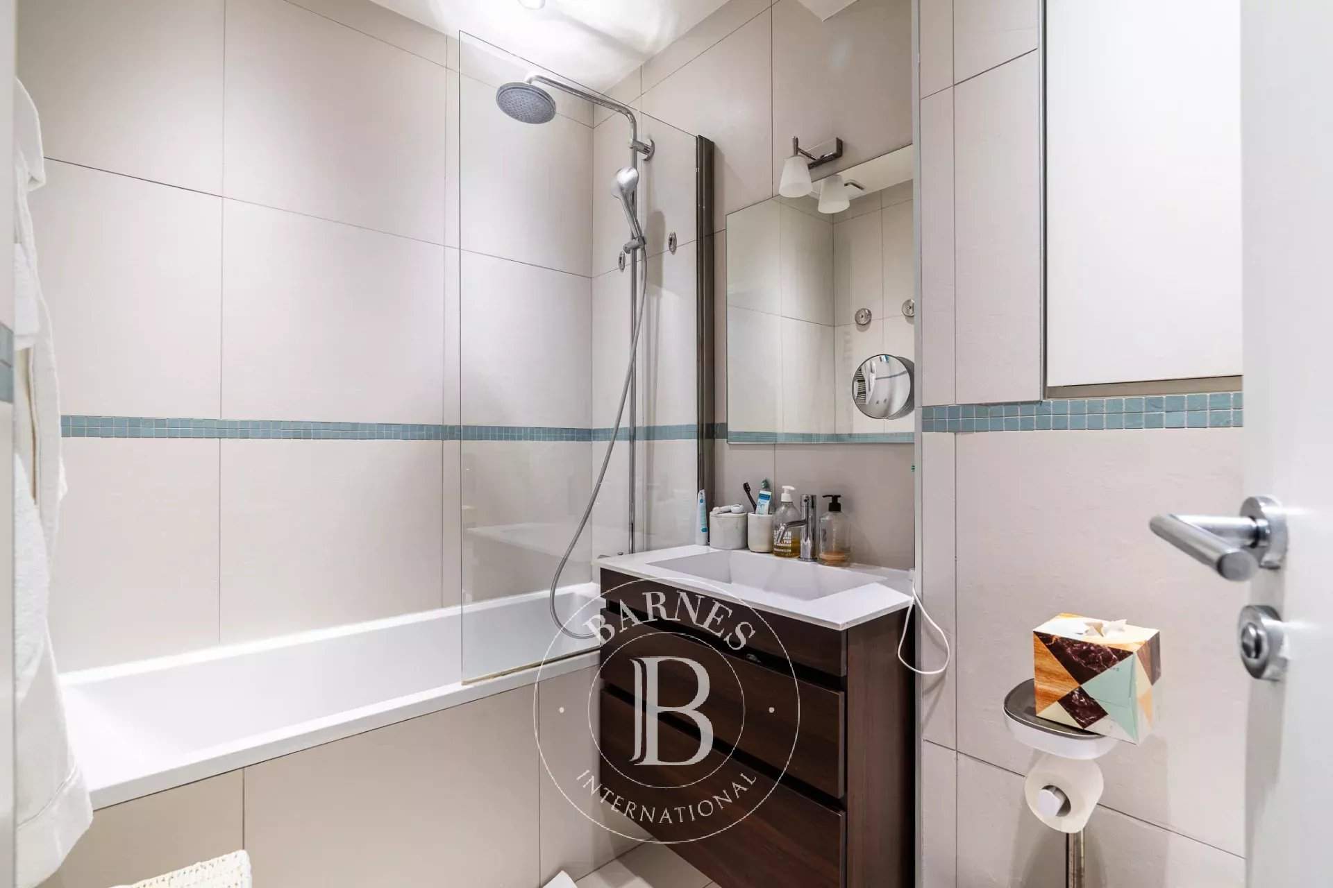 Paris  - Appartement 6 Pi&egrave;ces 4 Chambres - picture 14