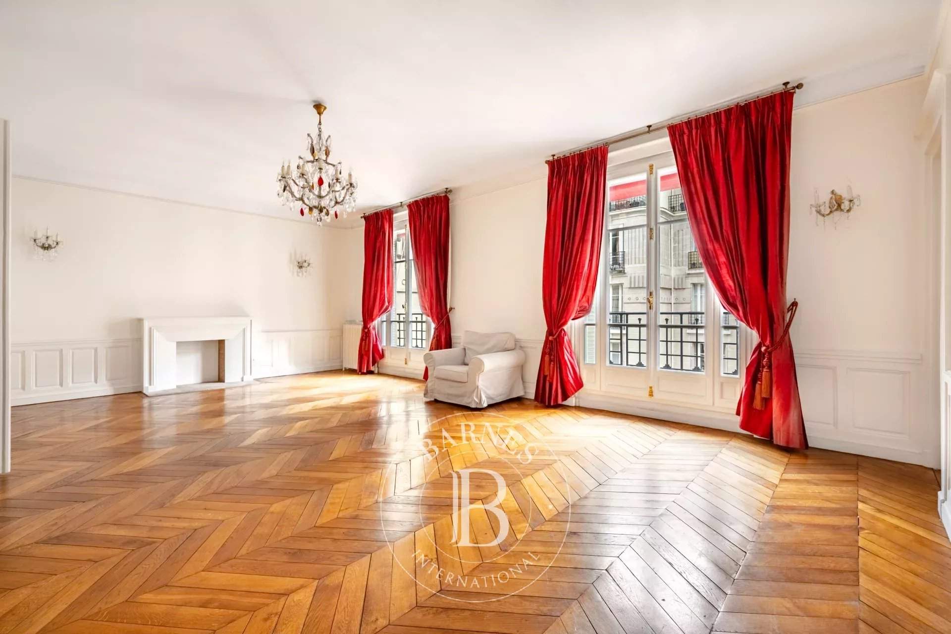 Paris  - Apartment 4 Bedrooms - picture 2