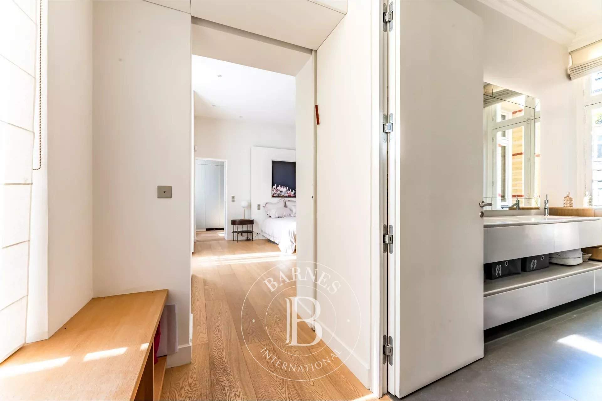 Paris  - Apartment 4 Bedrooms - picture 16