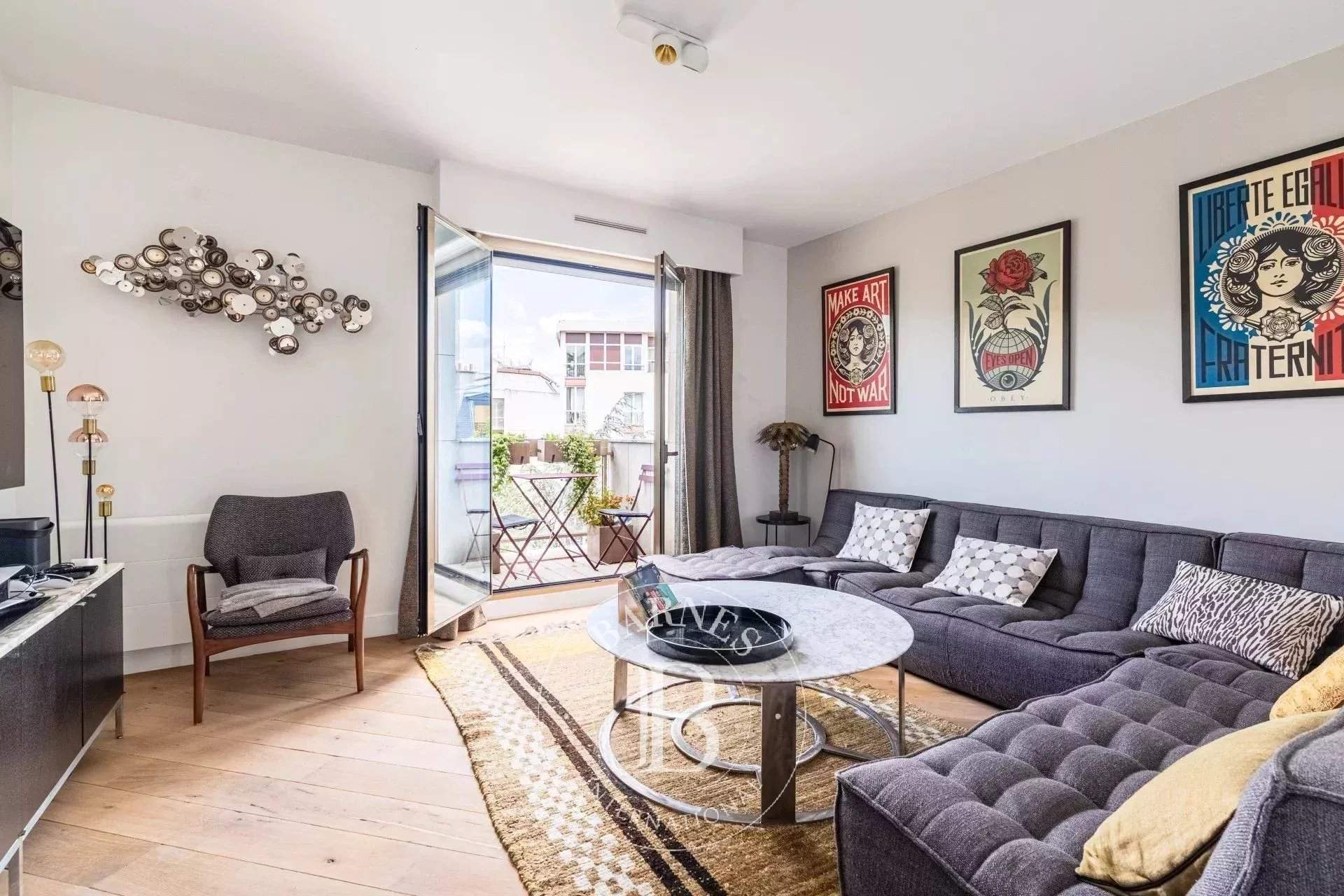 Paris  - Apartment 3 Bedrooms - picture 12