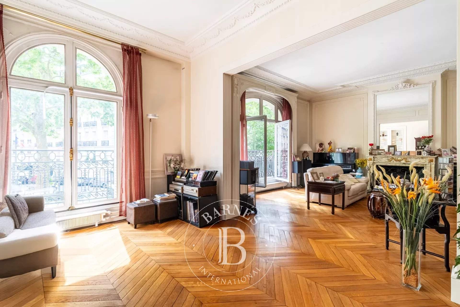 Paris  - Appartement 7 Pièces 5 Chambres - picture 5