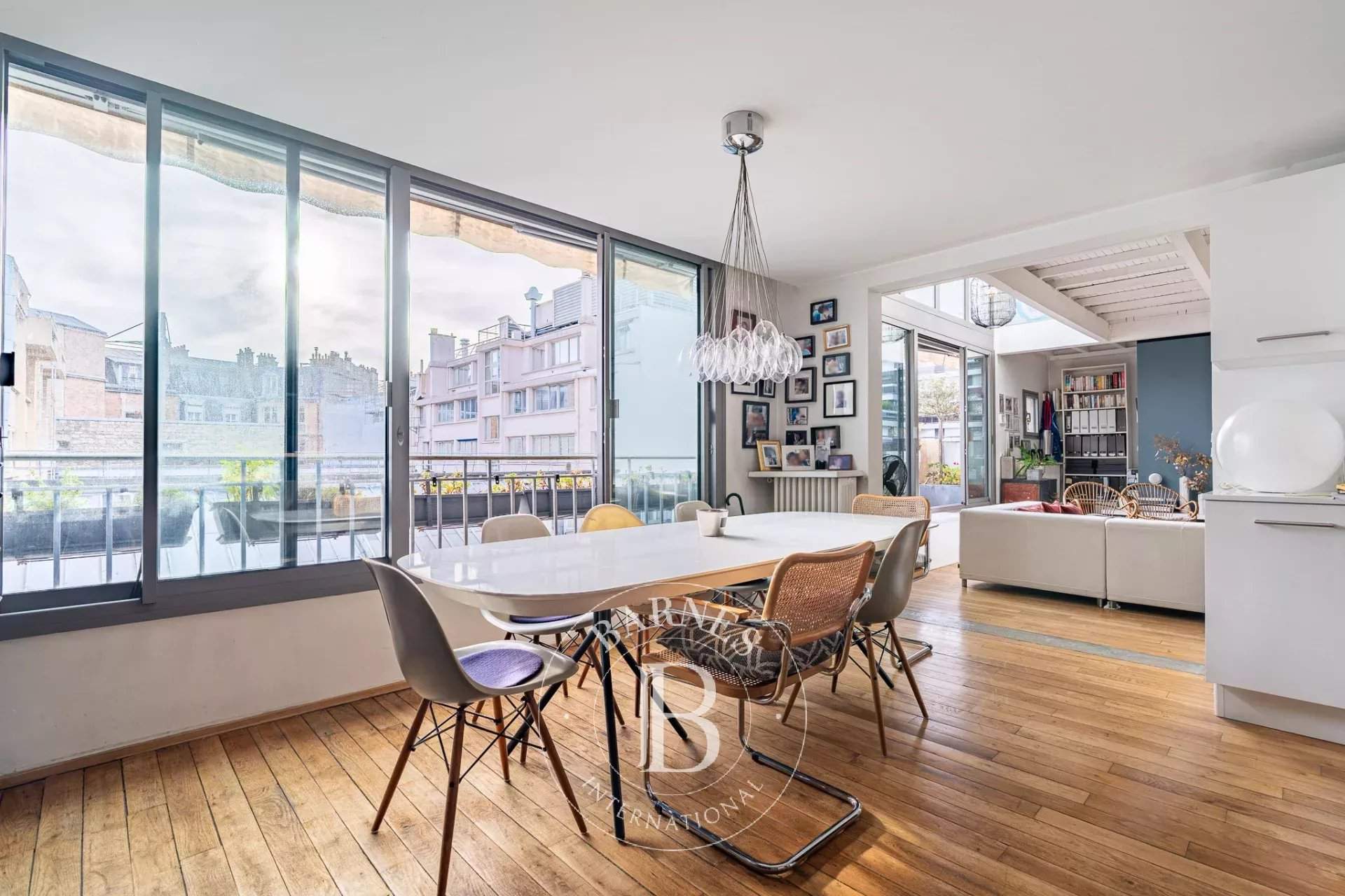 Paris  - Appartement 5 Pi&egrave;ces 3 Chambres - picture 5