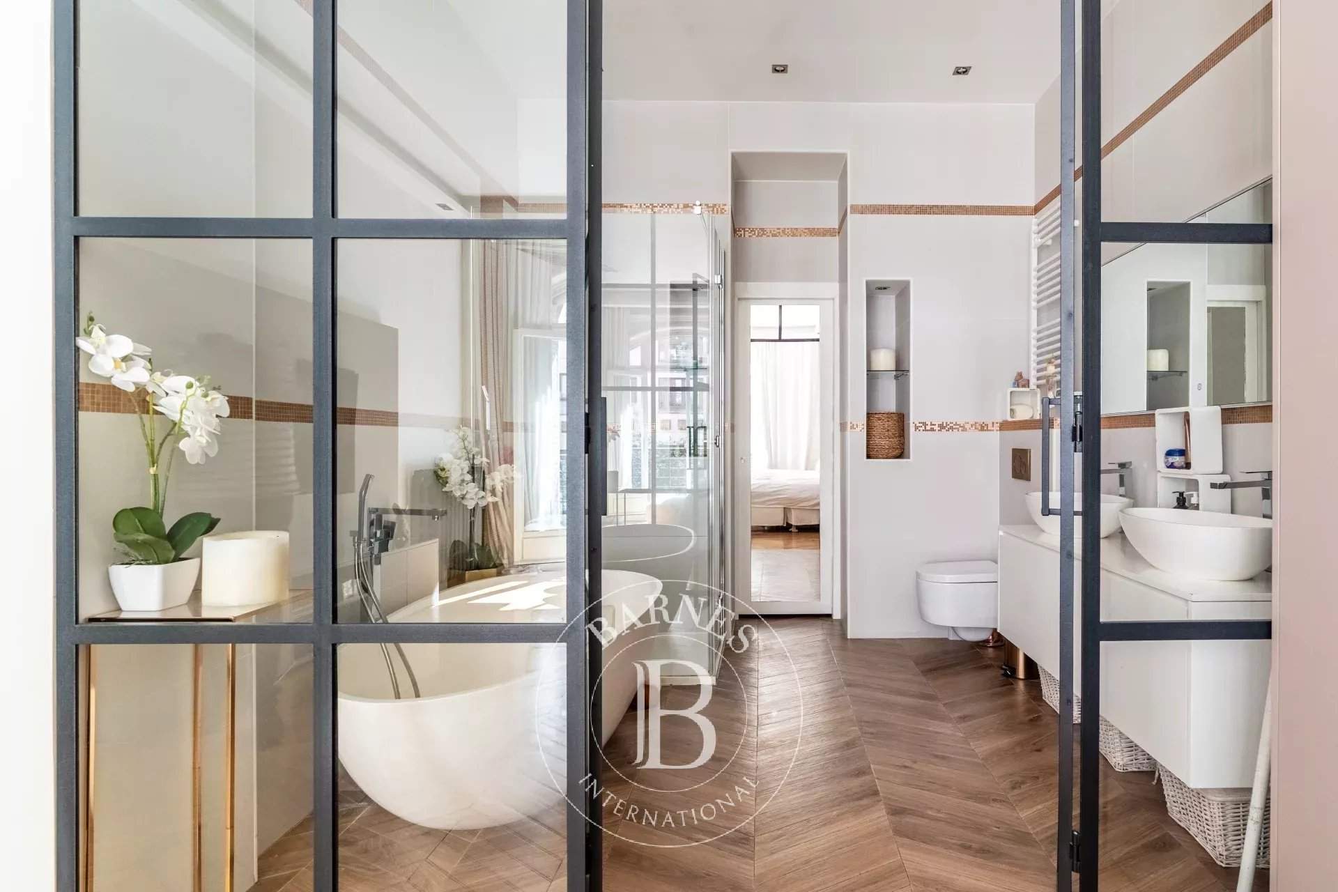 Paris  - Apartment 4 Bedrooms - picture 9