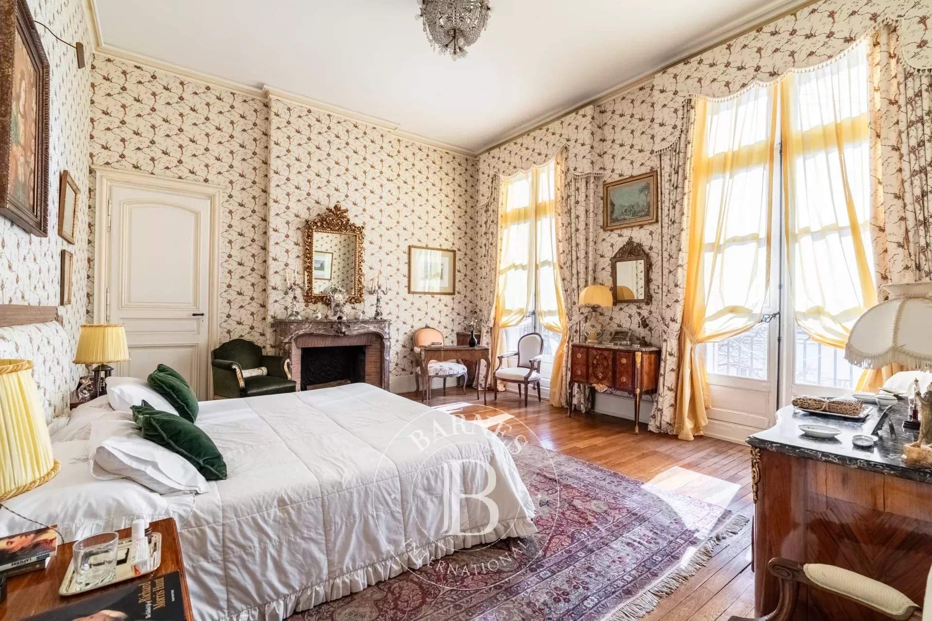 Paris  - Apartment 5 Bedrooms - picture 14