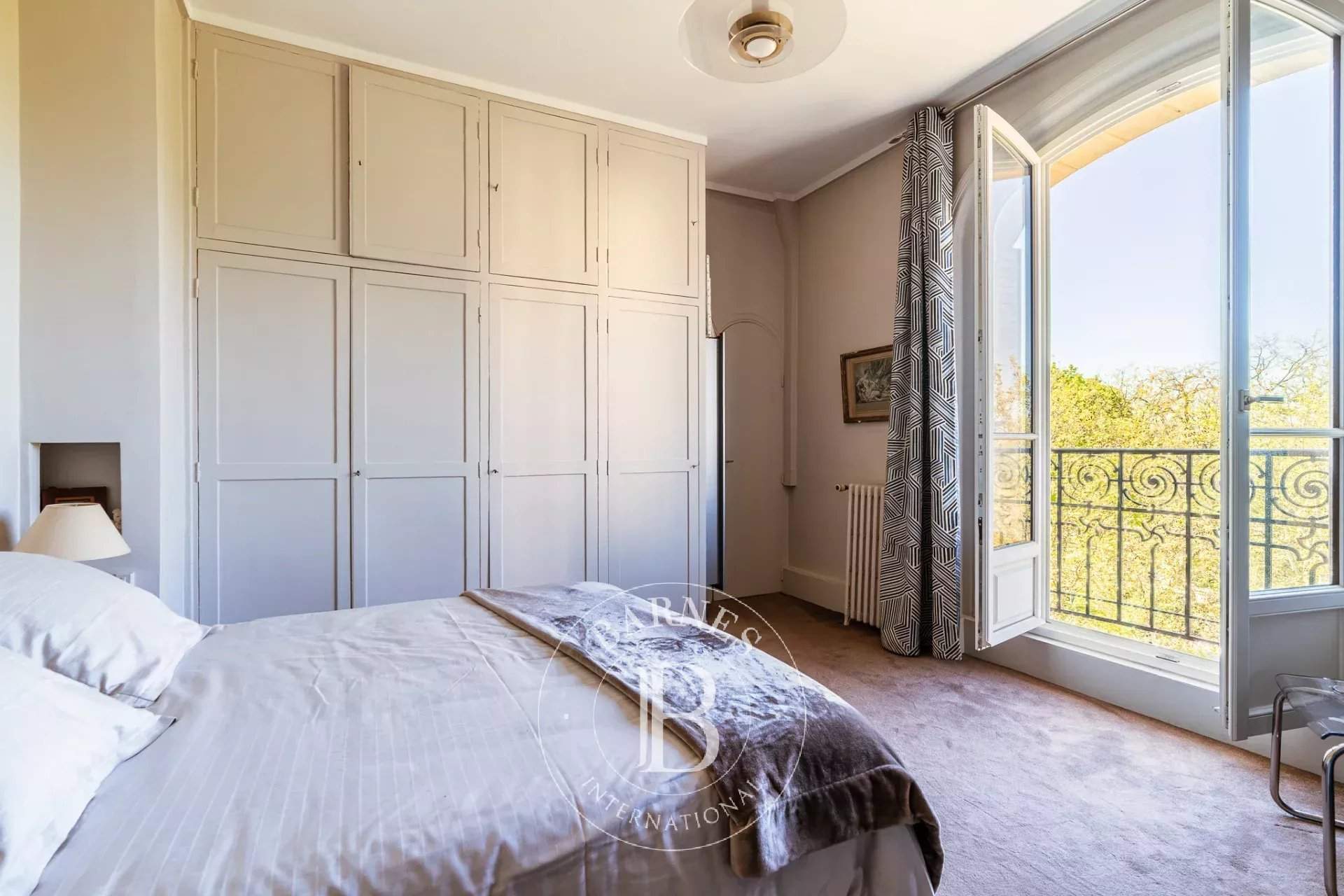 Paris  - Appartement 5 Pi&egrave;ces 3 Chambres - picture 9