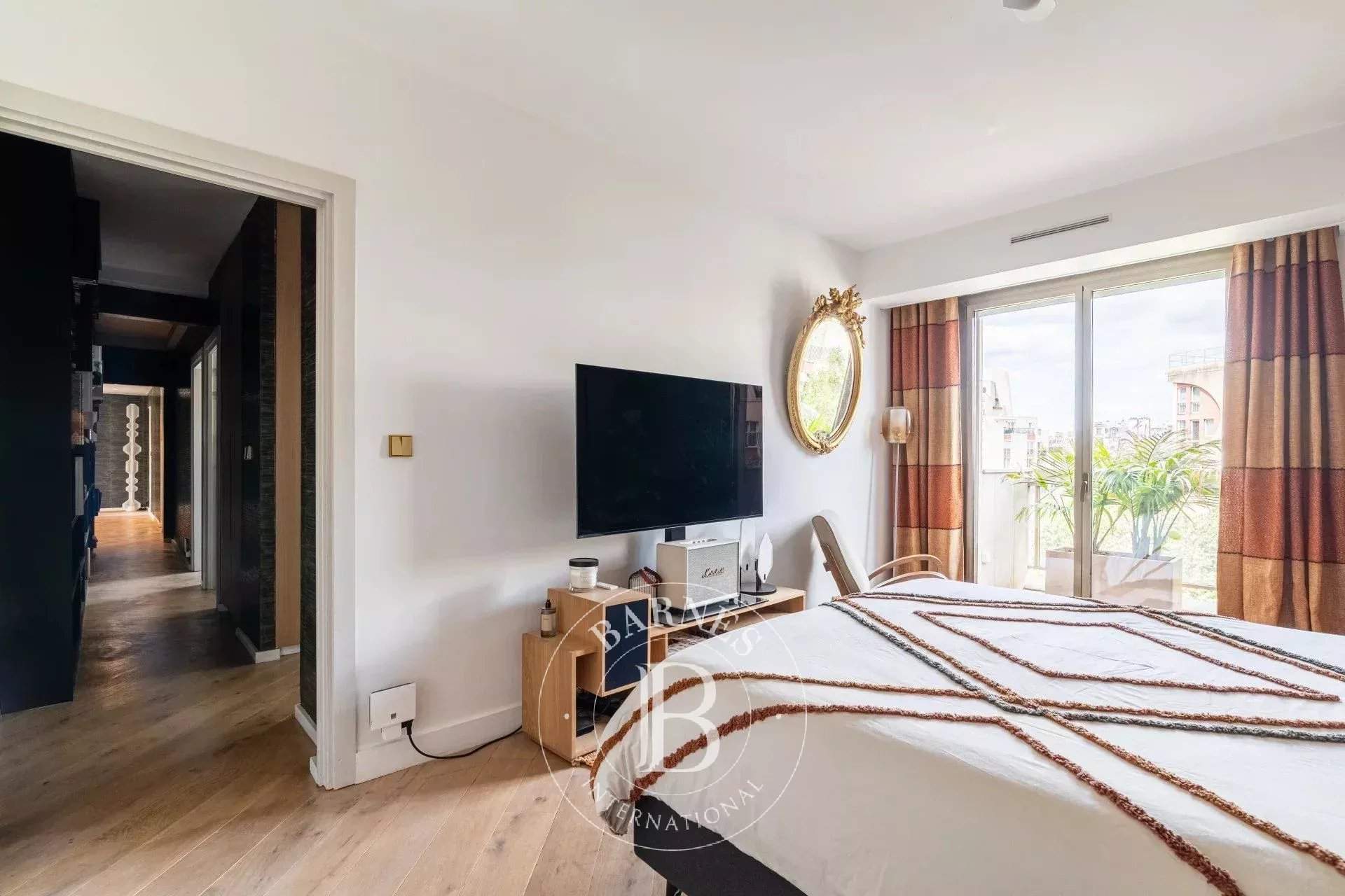 Paris  - Apartment 3 Bedrooms - picture 16