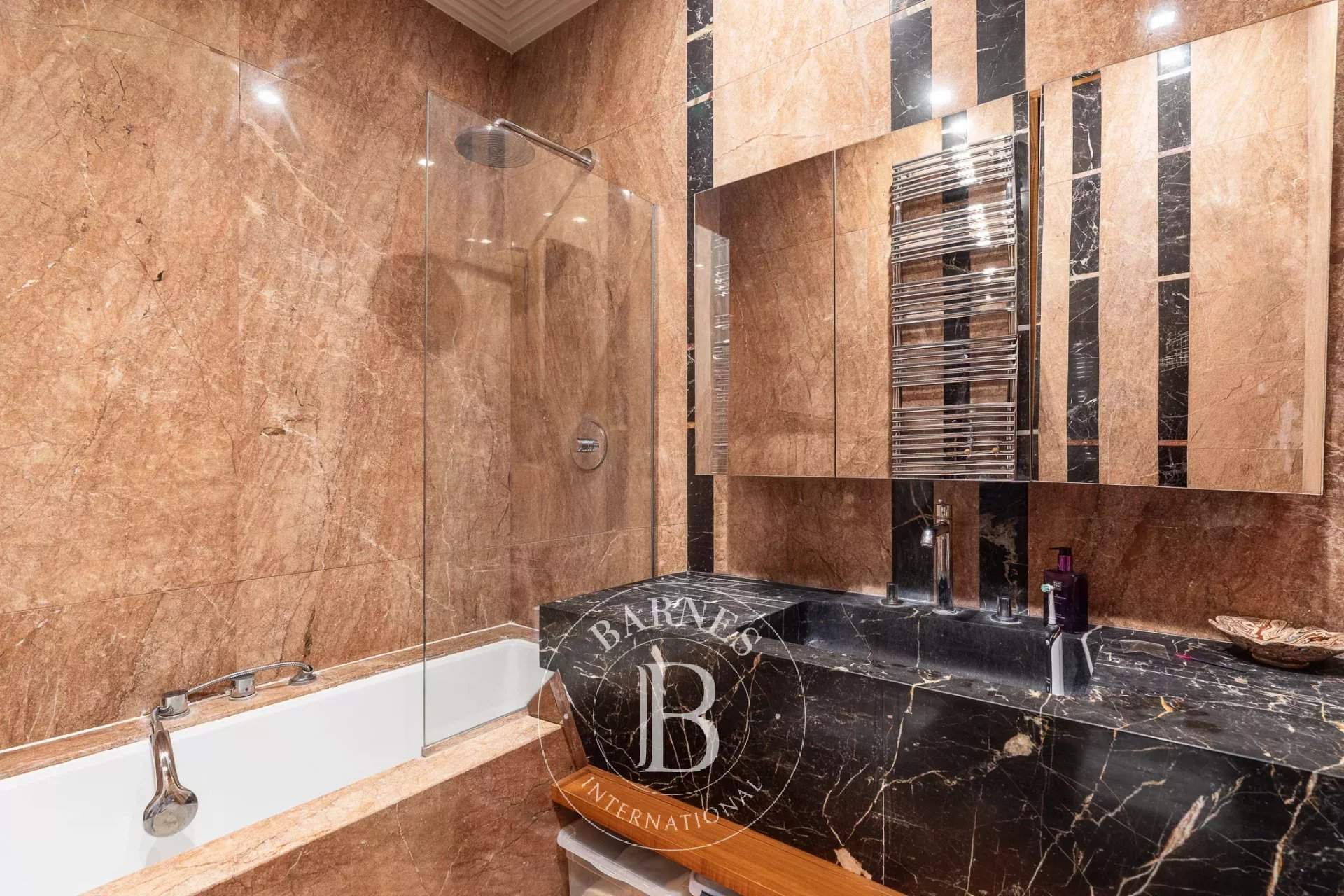 Paris  - Appartement 9 Pi&egrave;ces 4 Chambres - picture 16