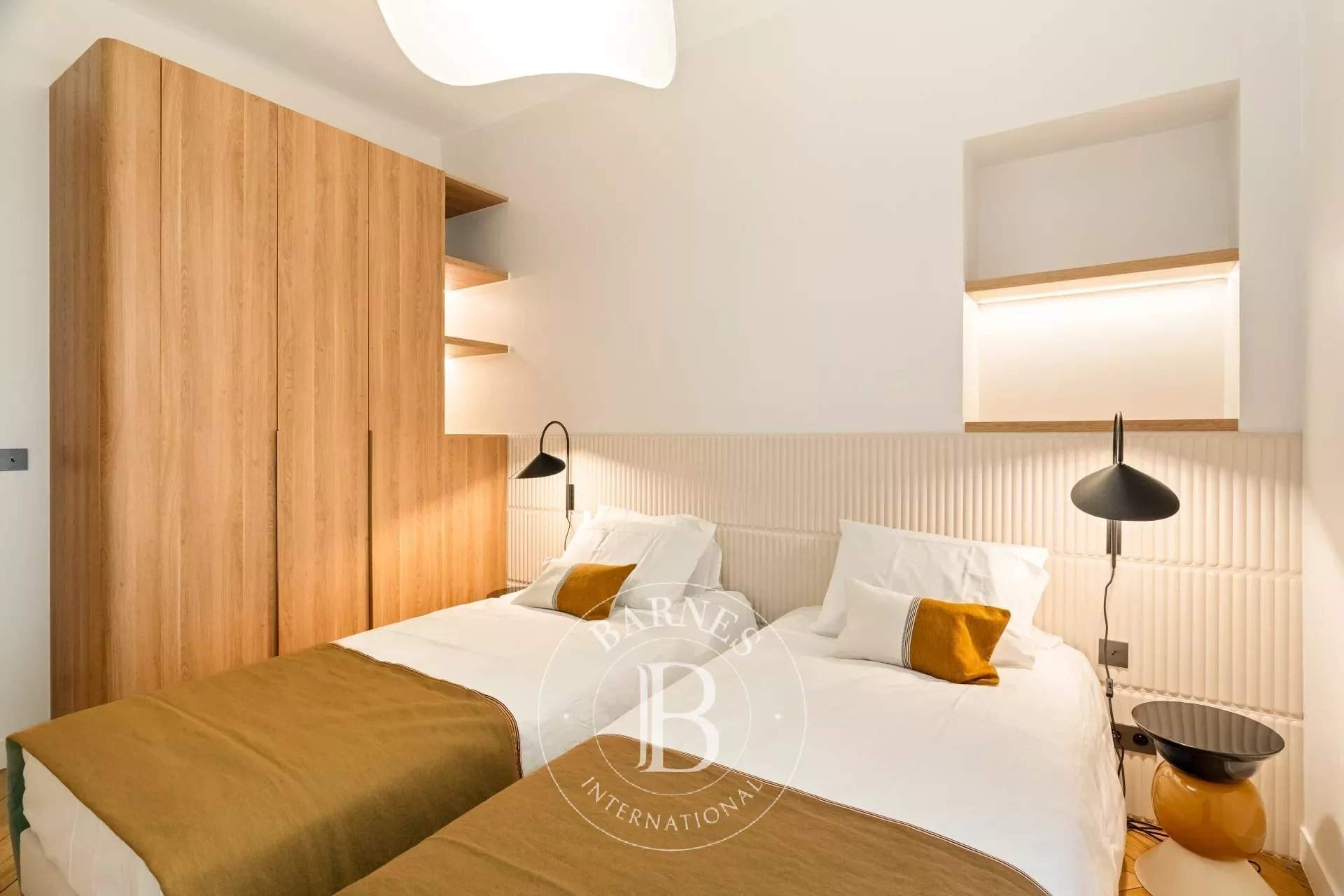 Paris  - Apartment 4 Bedrooms - picture 19