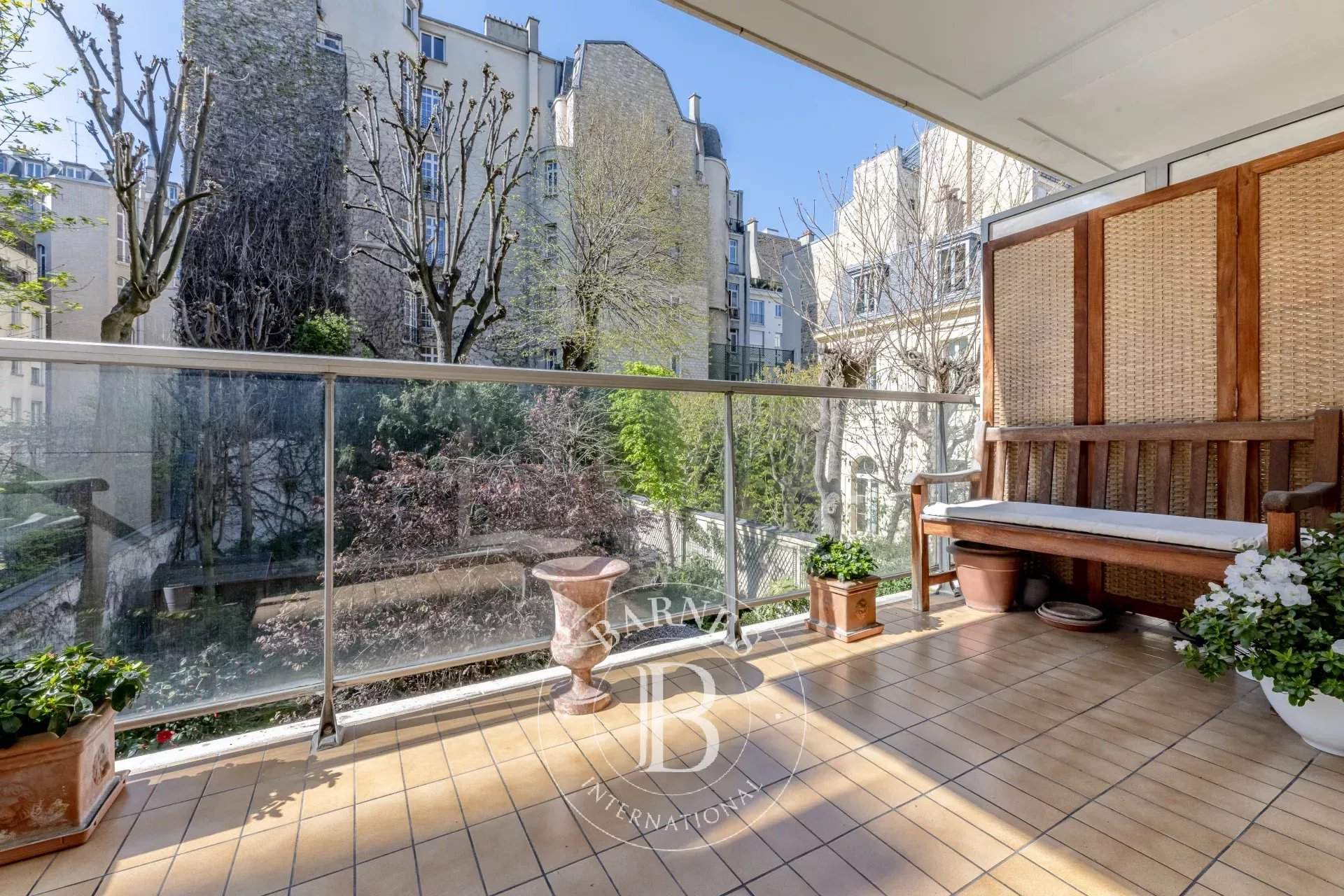Paris  - Apartment 3 Bedrooms - picture 14