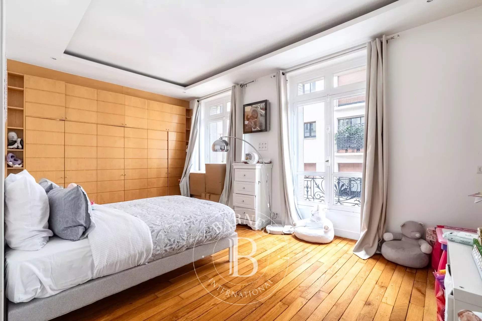 Paris  - Appartement 5 Pièces 3 Chambres - picture 8