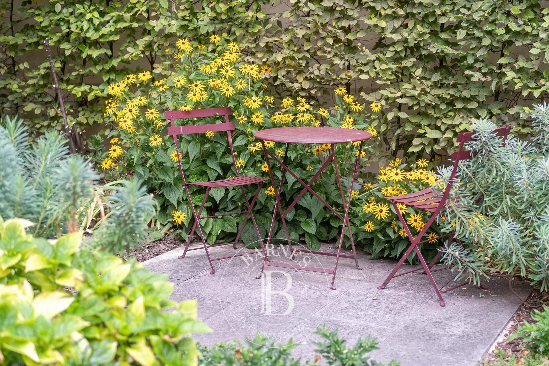 Paris  - Hôtel particulier 15 Pi&egrave;ces 5 Chambres - picture 12