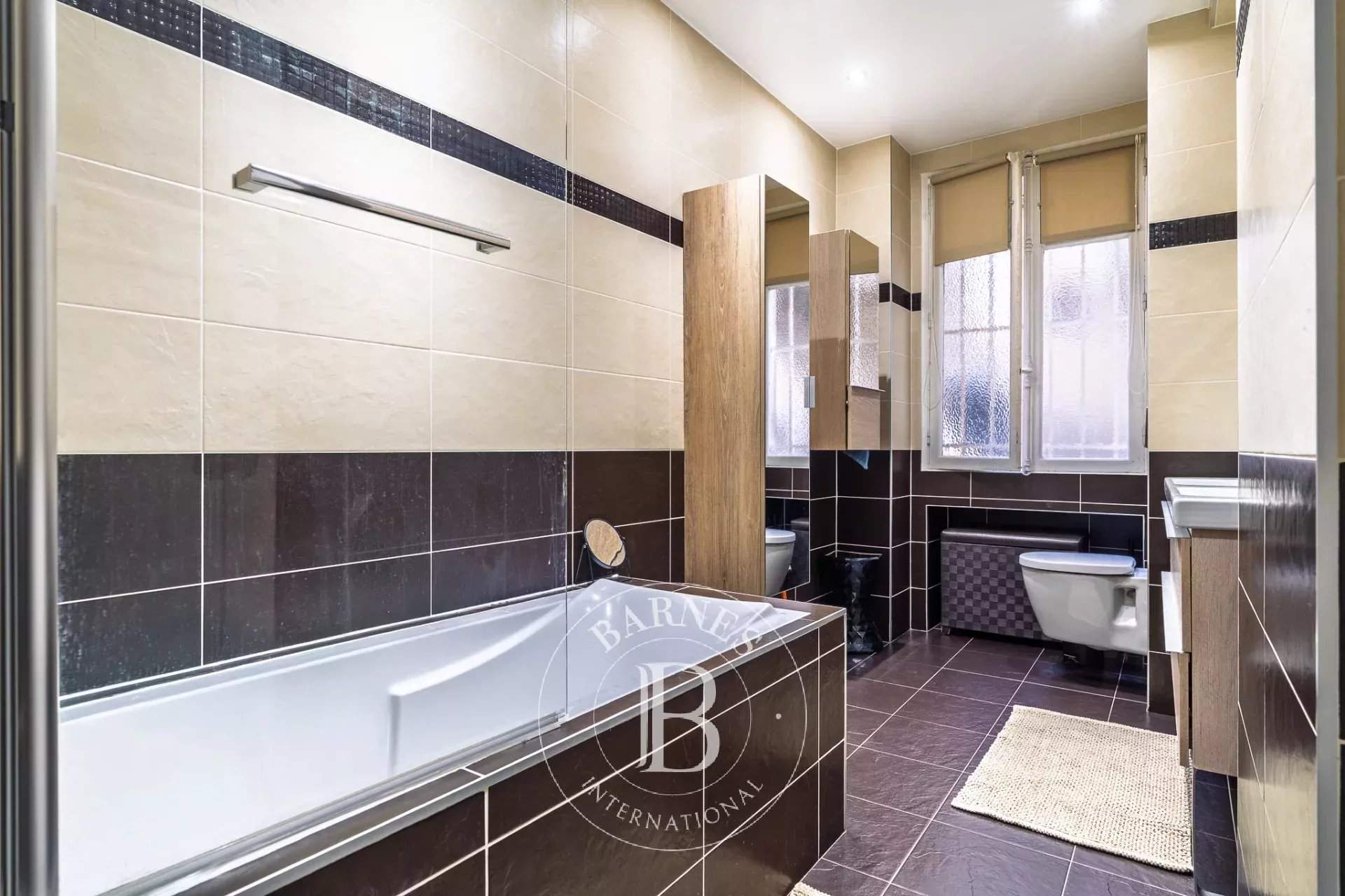 Paris  - Appartement 4 Pi&egrave;ces 2 Chambres - picture 9