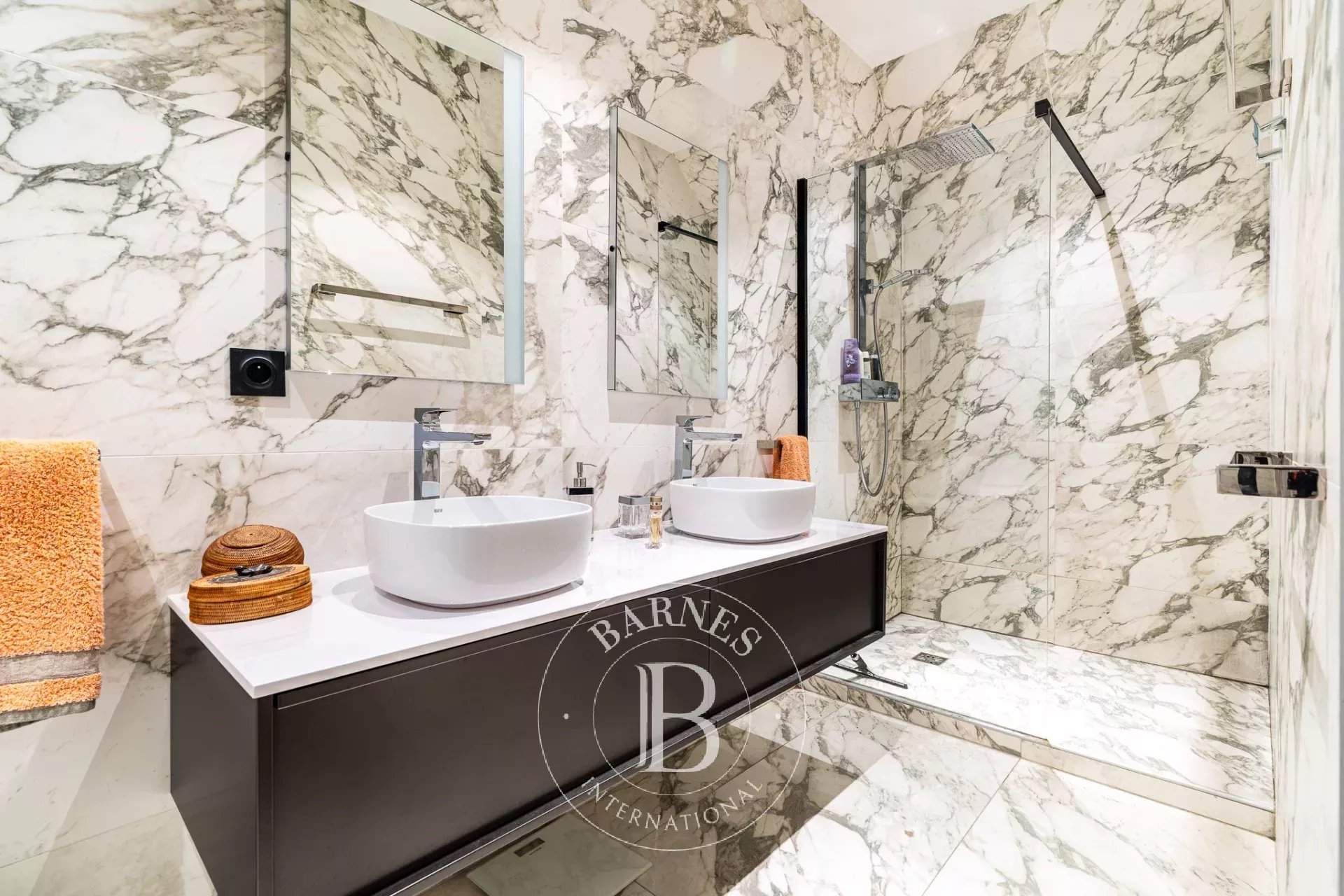 Paris  - Appartement 5 Pi&egrave;ces 3 Chambres - picture 7