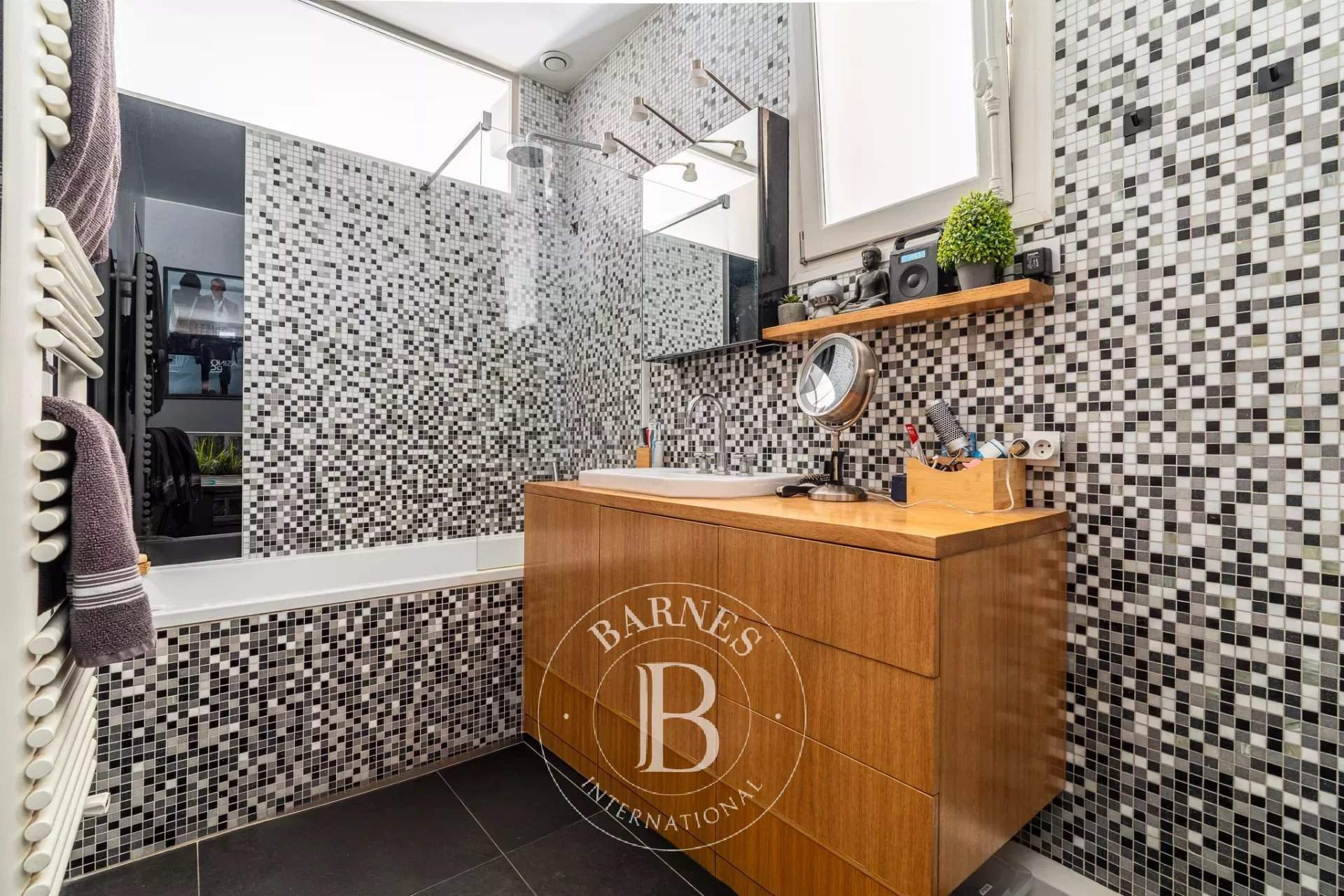 Paris  - Appartement 6 Pi&egrave;ces 3 Chambres - picture 12