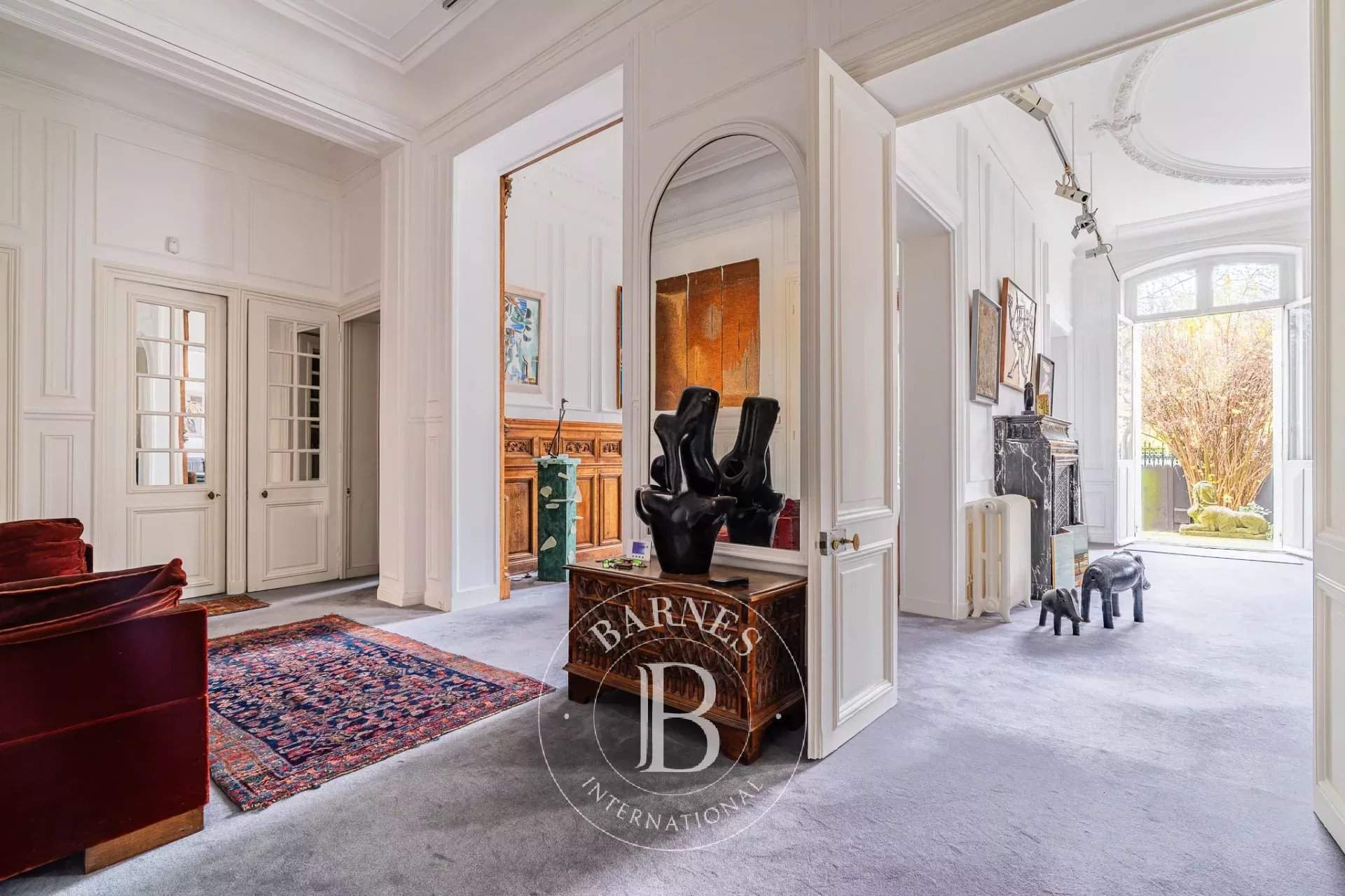 Paris  - Appartement 10 Pi&egrave;ces 3 Chambres - picture 10