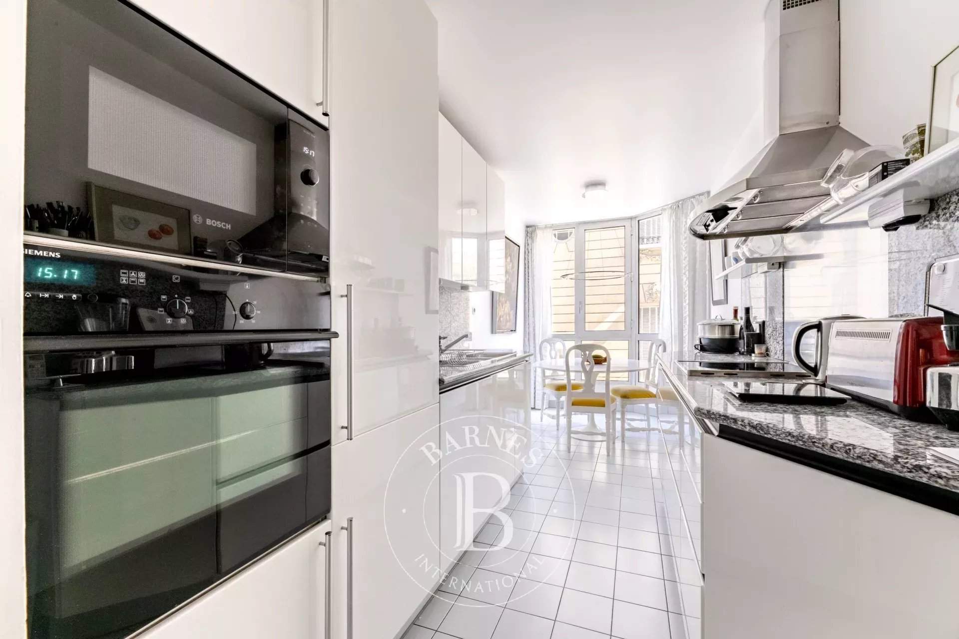 Paris  - Apartment 3 Bedrooms - picture 12
