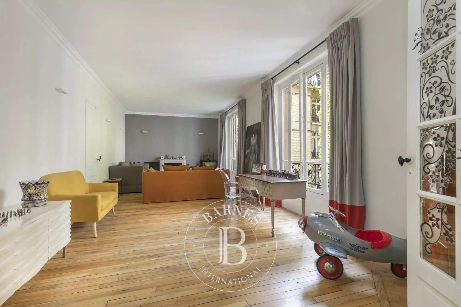 Paris  - Apartment 3 Bedrooms - picture 3
