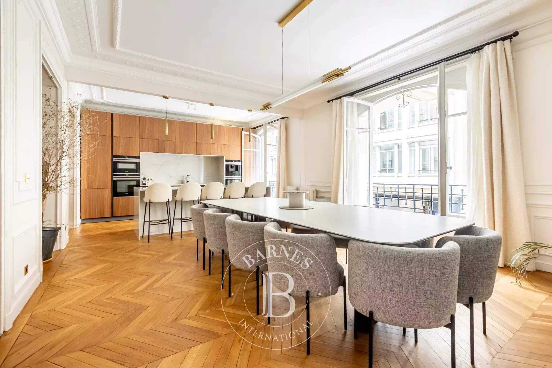 Paris  - Appartement 8 Pièces 5 Chambres - picture 4
