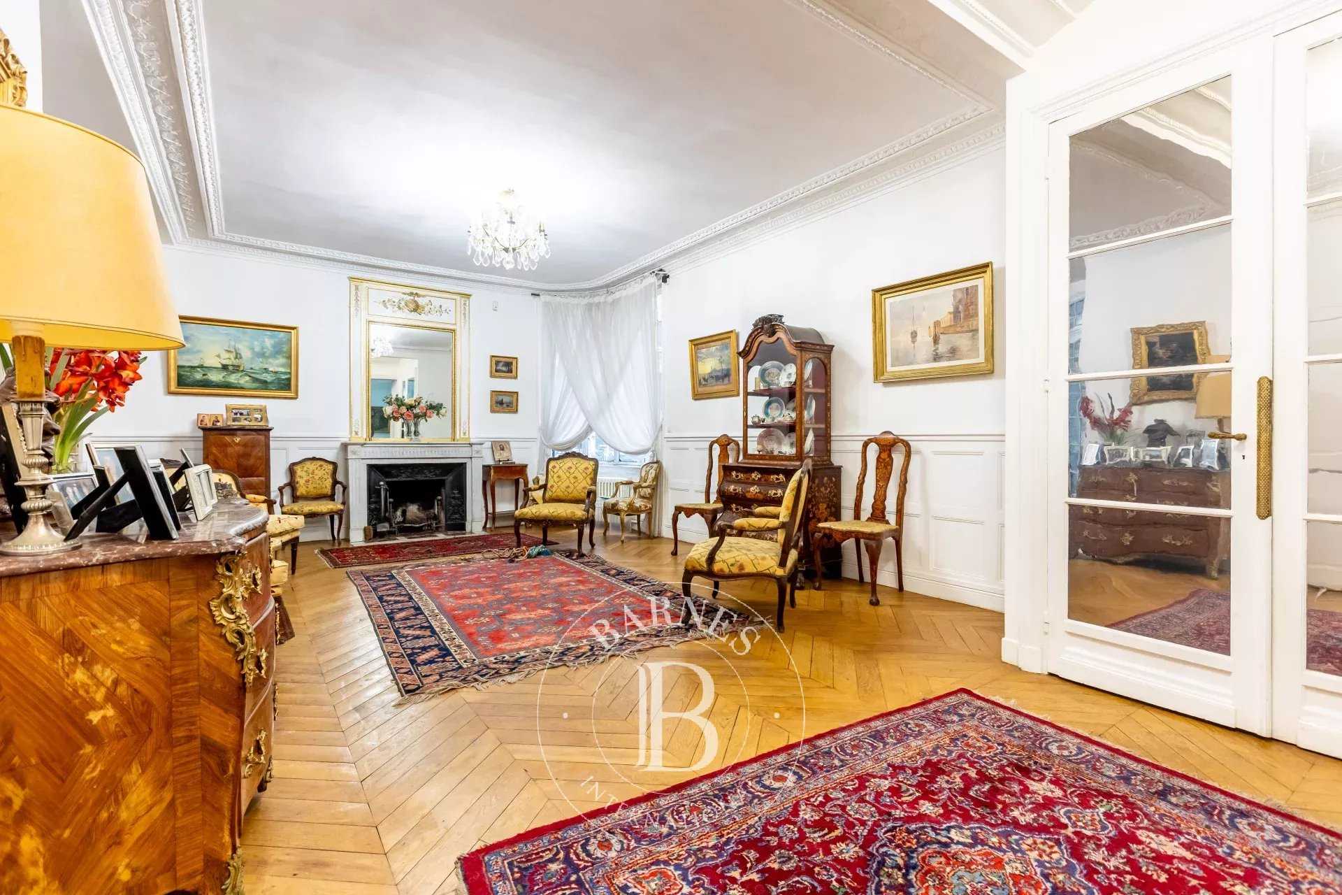 Paris  - Apartment 2 Bedrooms