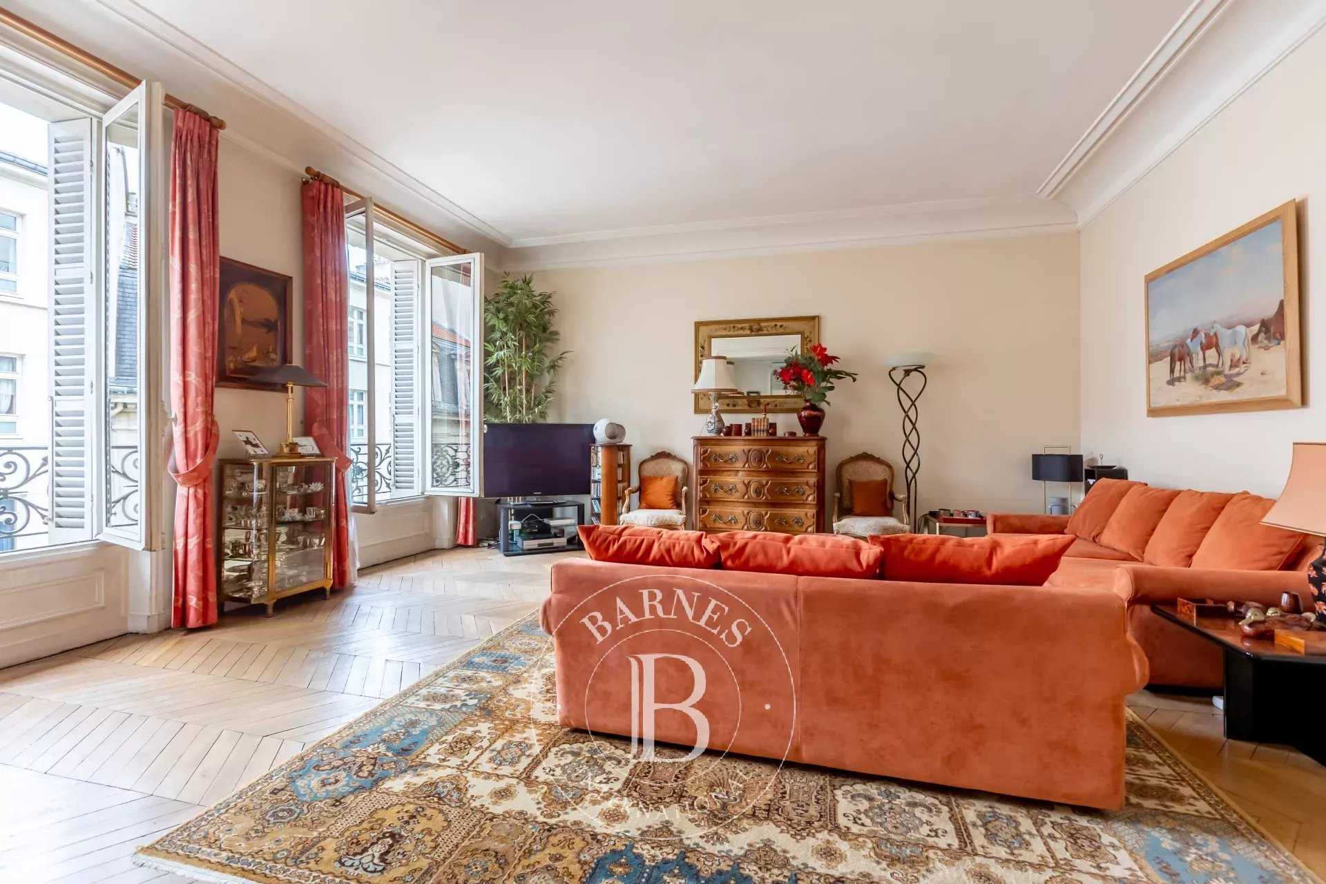 Paris  - Apartment 5 Bedrooms