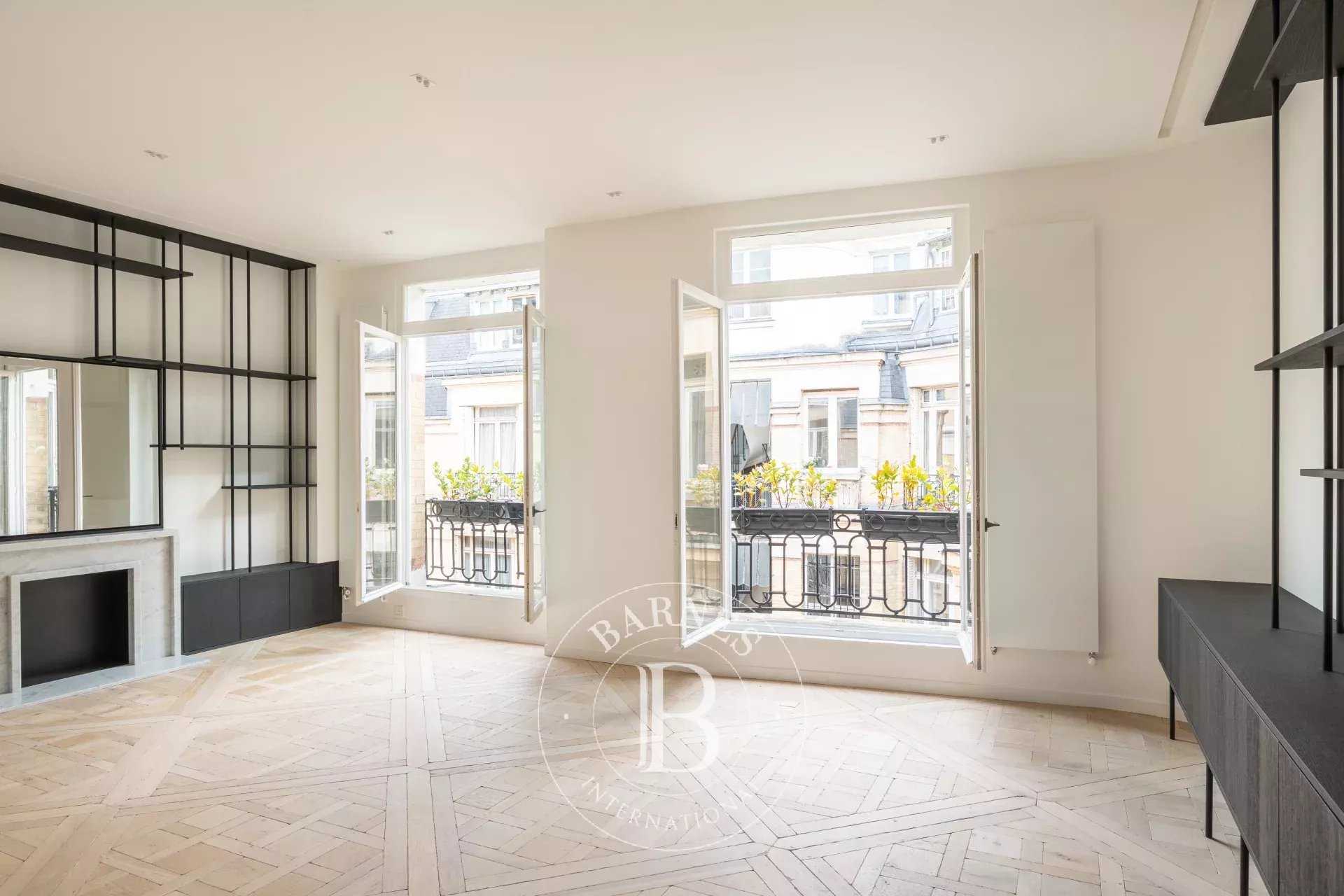 Paris  - Apartment 3 Bedrooms