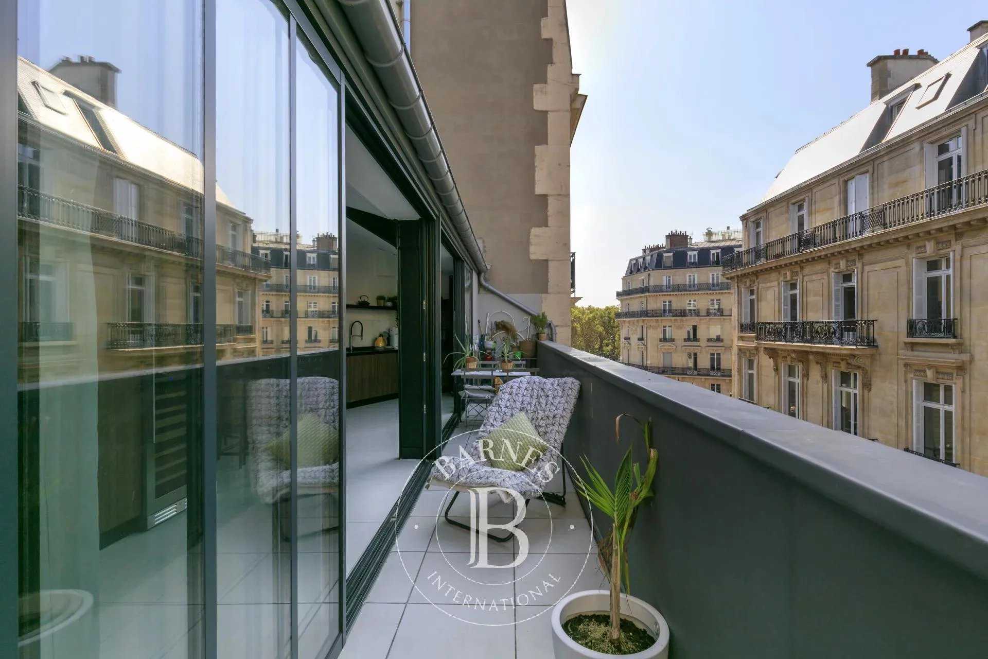 Paris  - Hôtel particulier 10 Pièces 4 Chambres