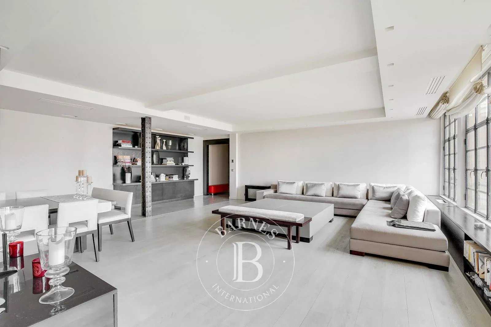 Paris  - Apartment 2 Bedrooms