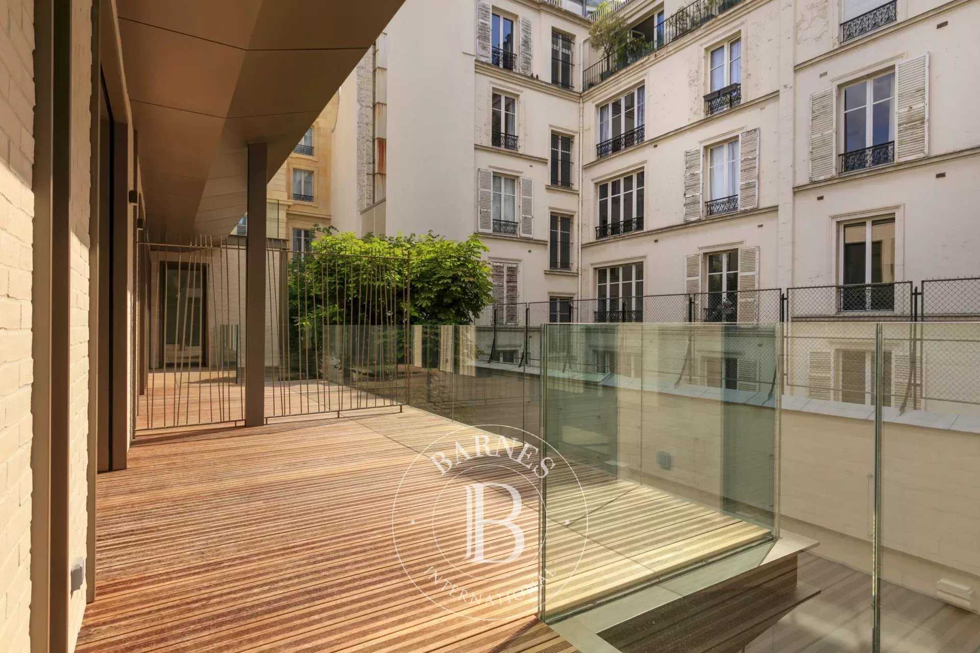 Paris  - Apartment 2 Bedrooms
