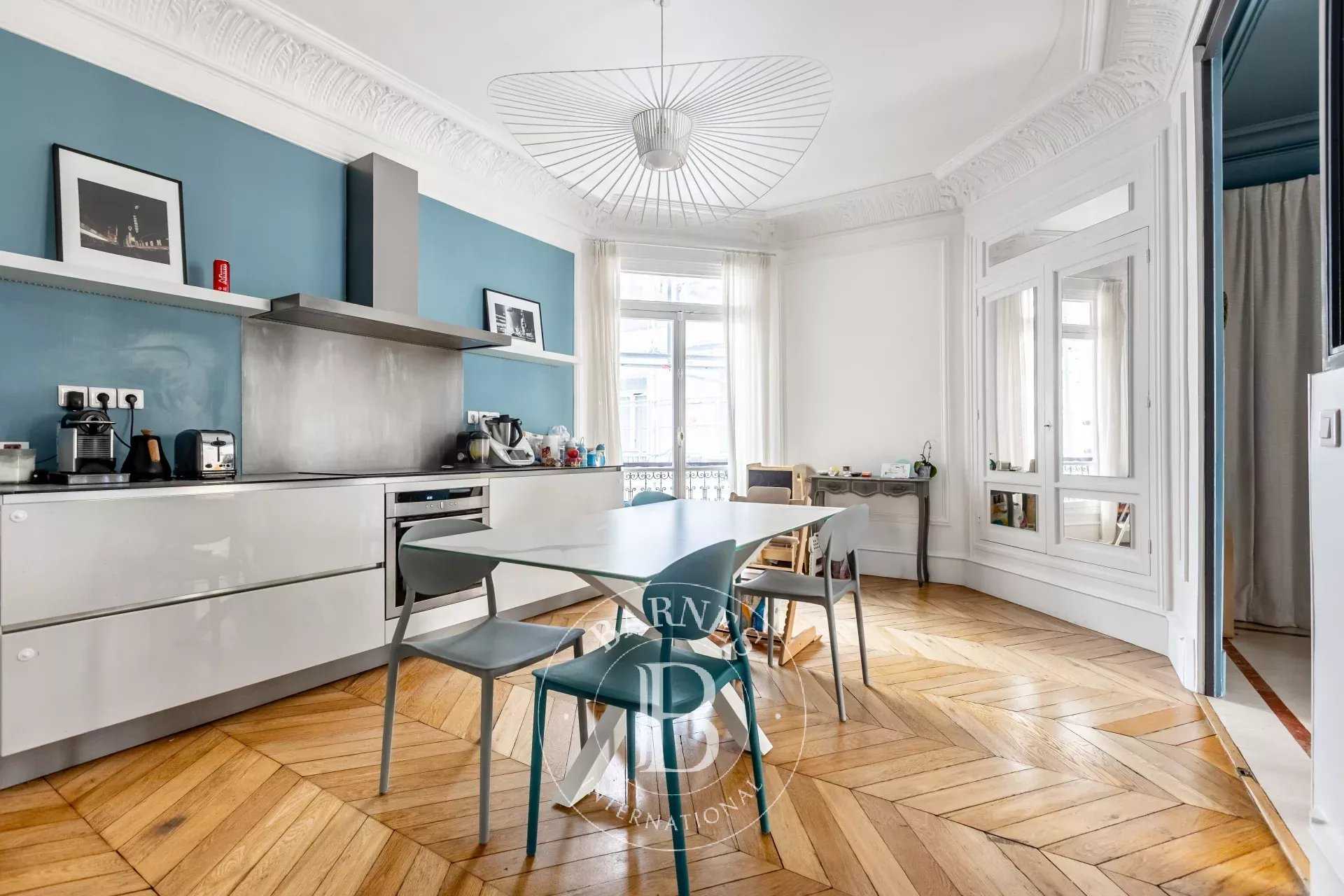 Paris  - Apartment 4 Bedrooms