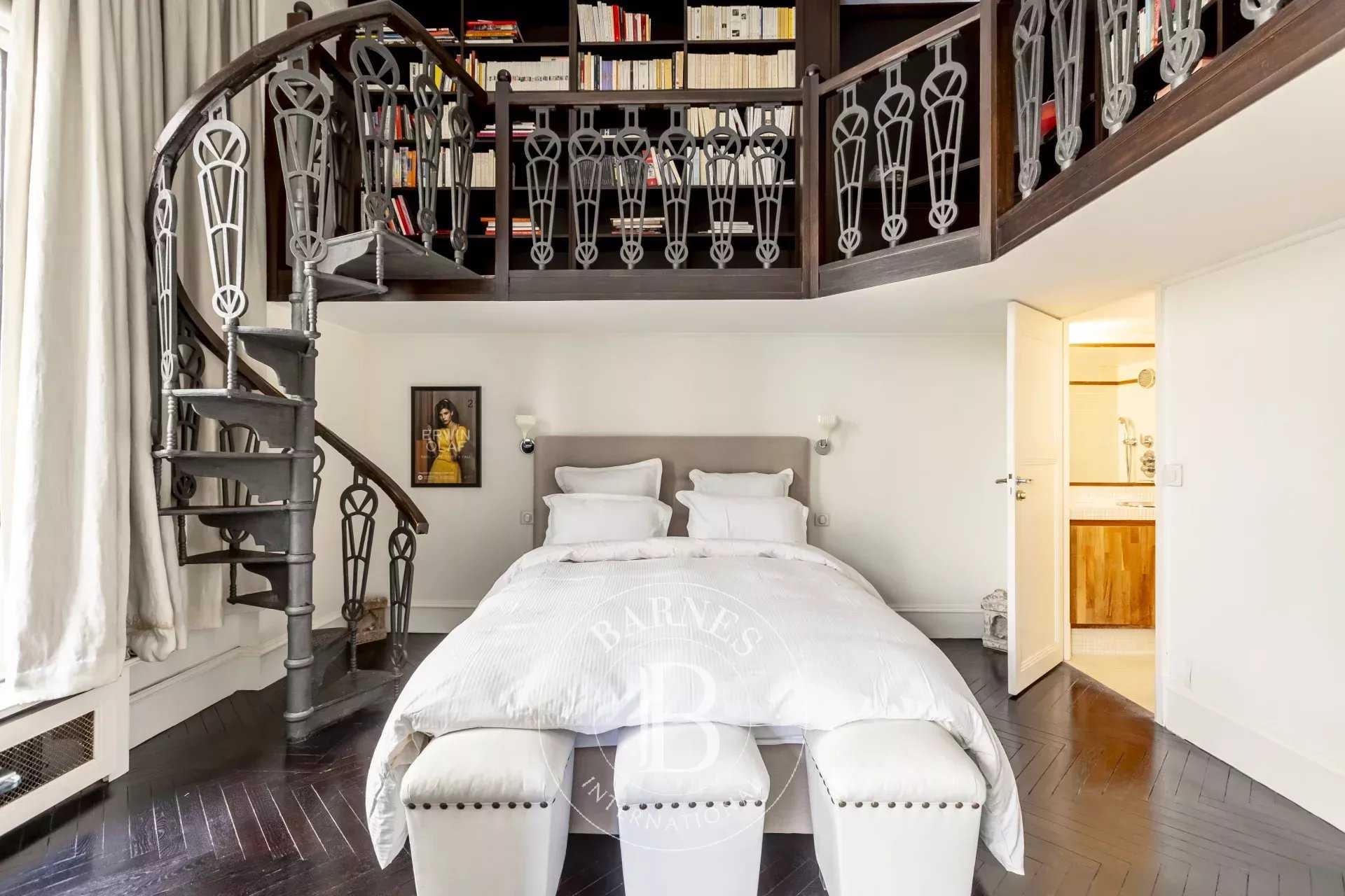 Paris  - Apartment 2 Bedrooms