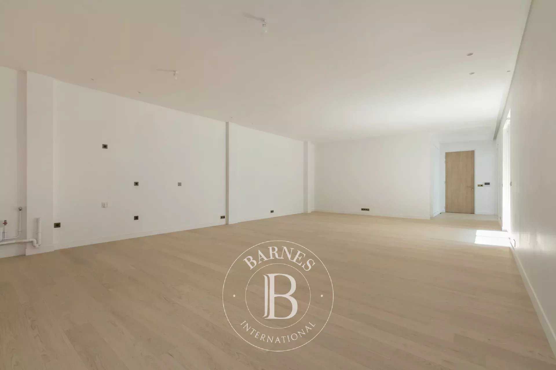 Paris  - Apartment 2 Bedrooms