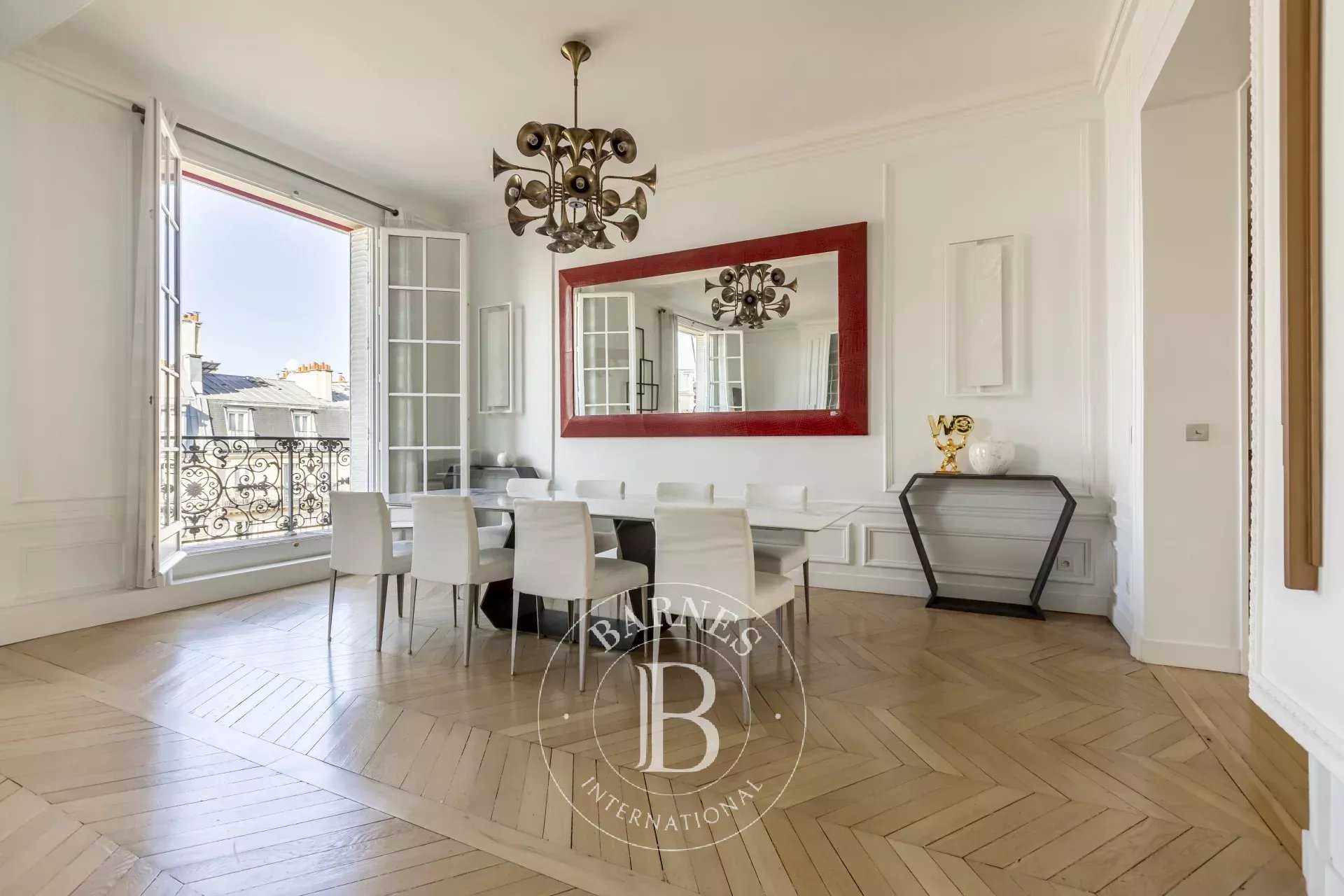 Paris  - Apartment 5 Bedrooms