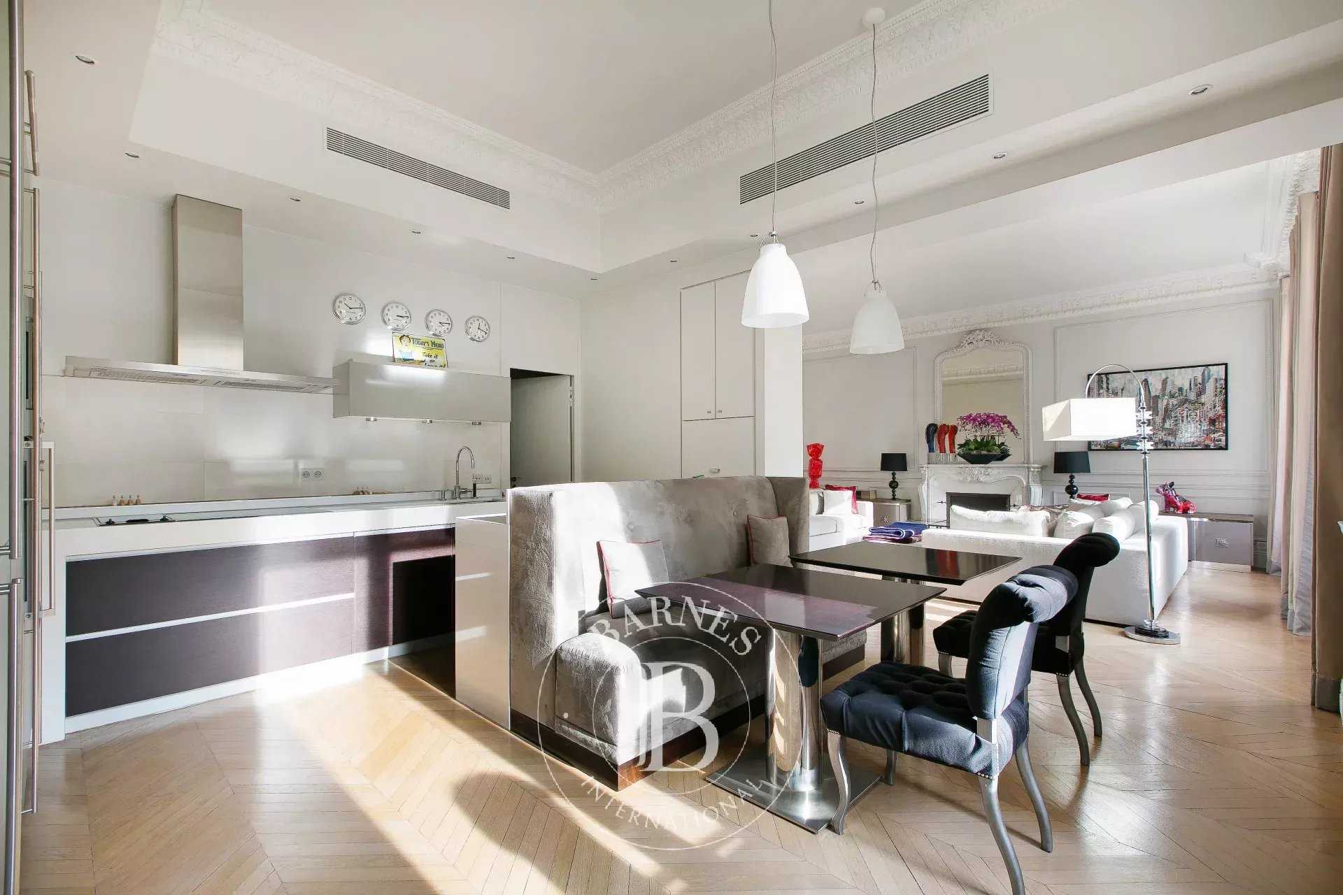 Paris  - Apartment 3 Bedrooms