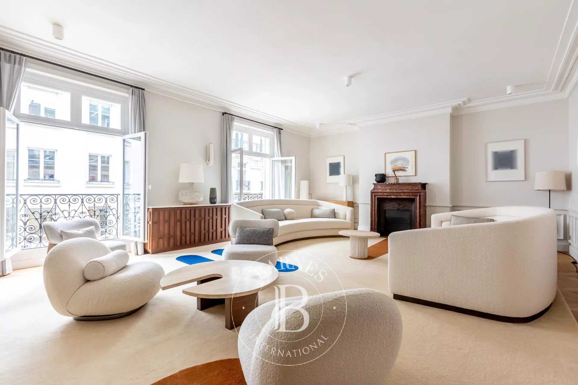 Paris  - Appartement 8 Pi&egrave;ces 5 Chambres