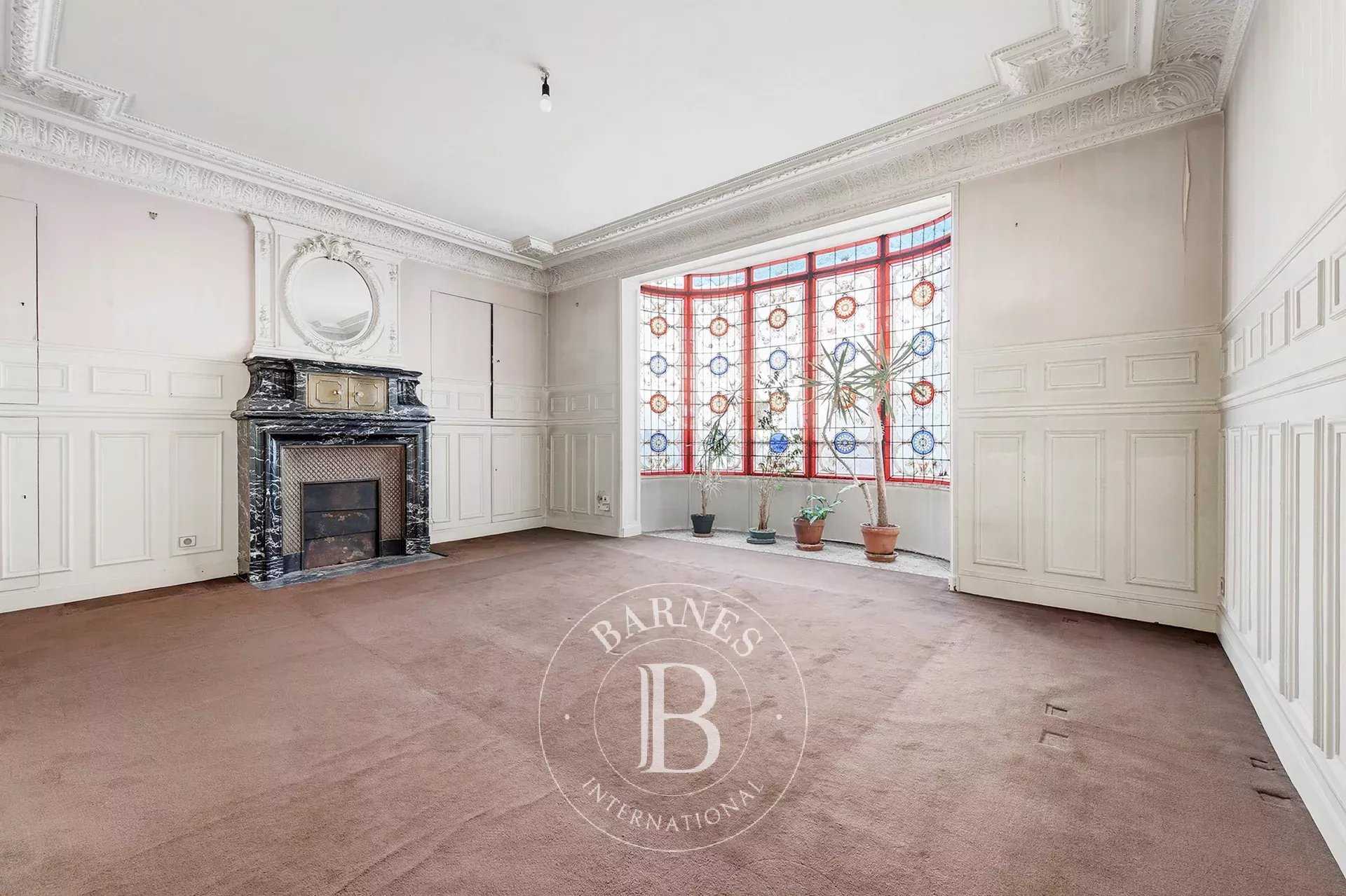 Paris  - Appartement 6 Pi&egrave;ces 4 Chambres