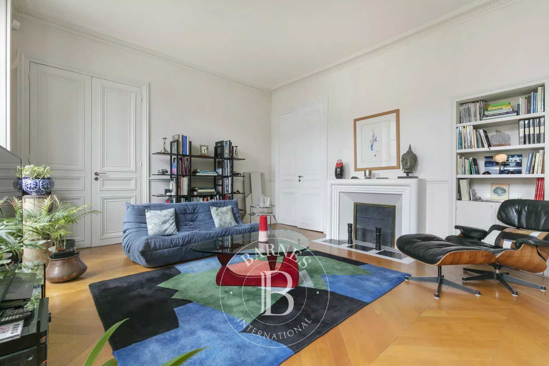 Paris  - Apartment 5 Bedrooms