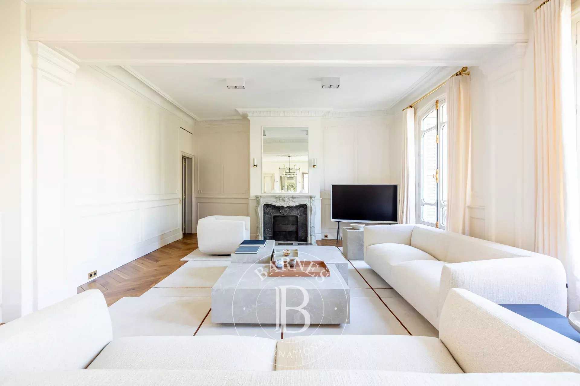 Paris  - Piso 5 Cuartos 3 Habitaciones