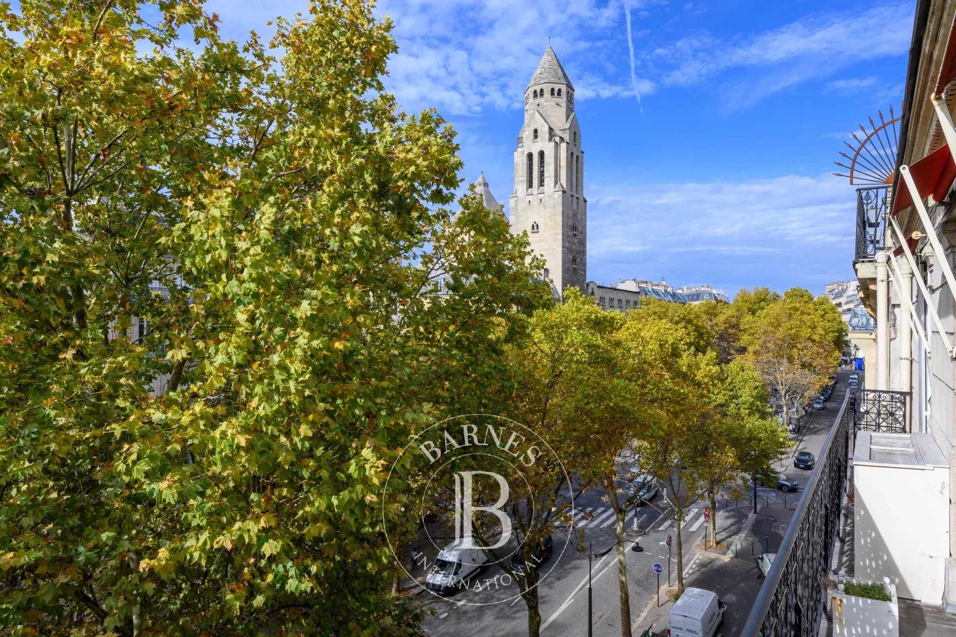 Paris  - Apartment 4 Bedrooms