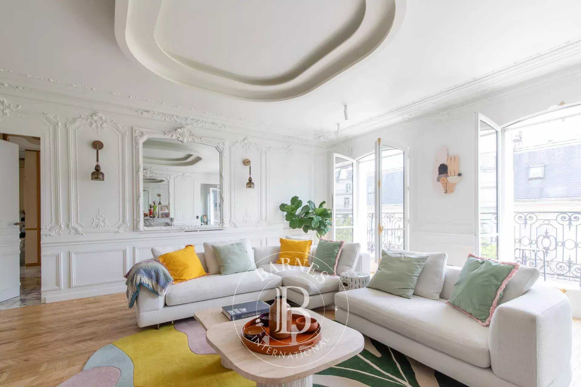 Paris  - Apartment 2 Bedrooms