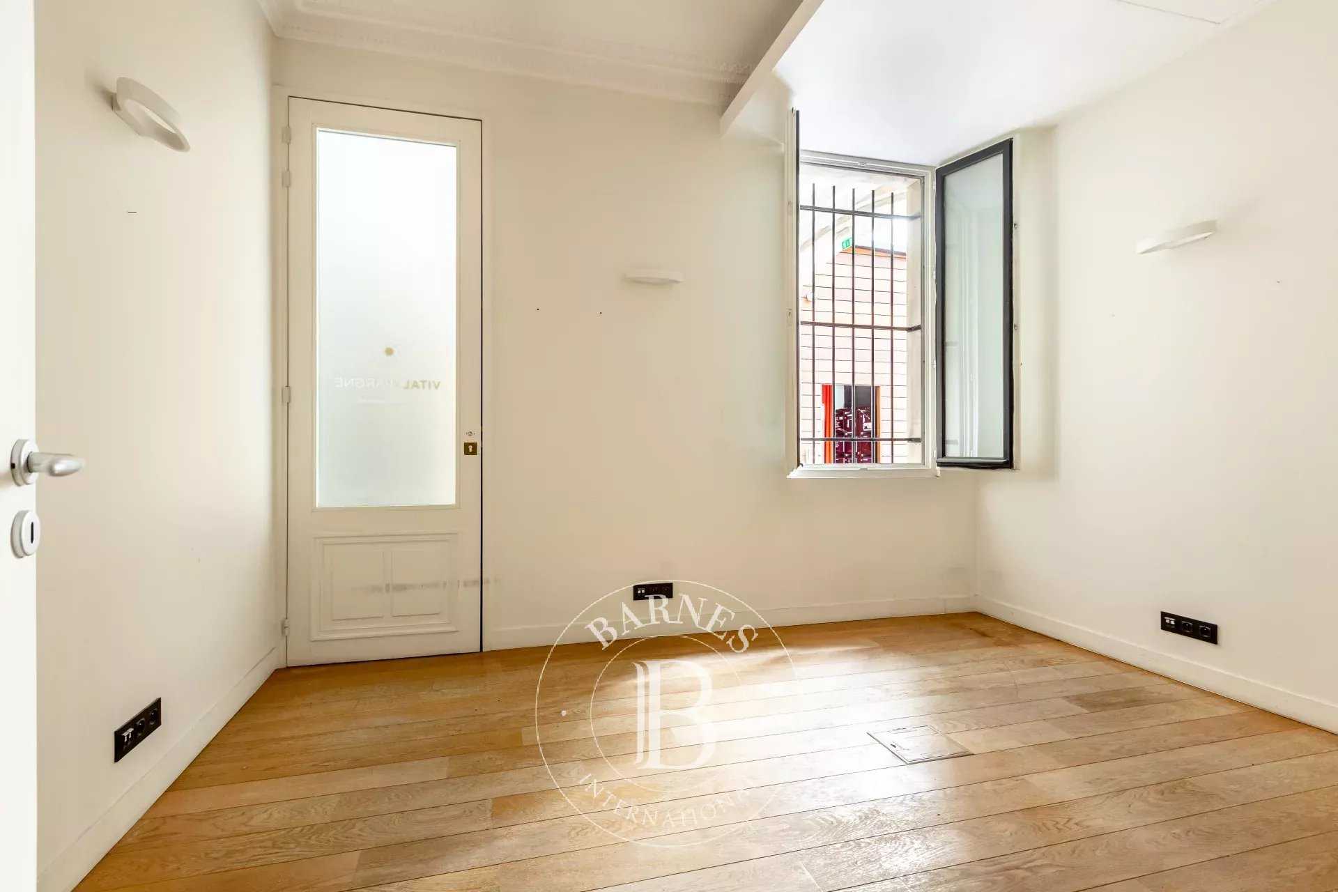 Paris  - Piso 4 Cuartos