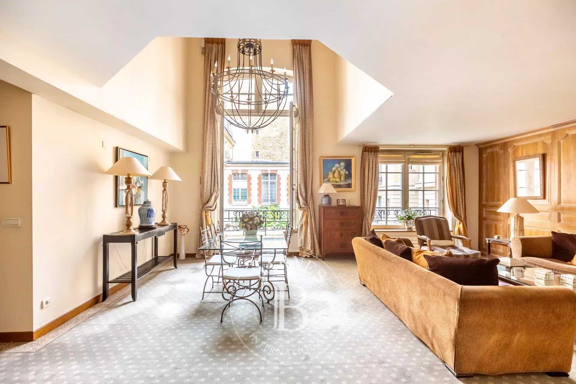 Paris  - Apartment 2 Bedrooms