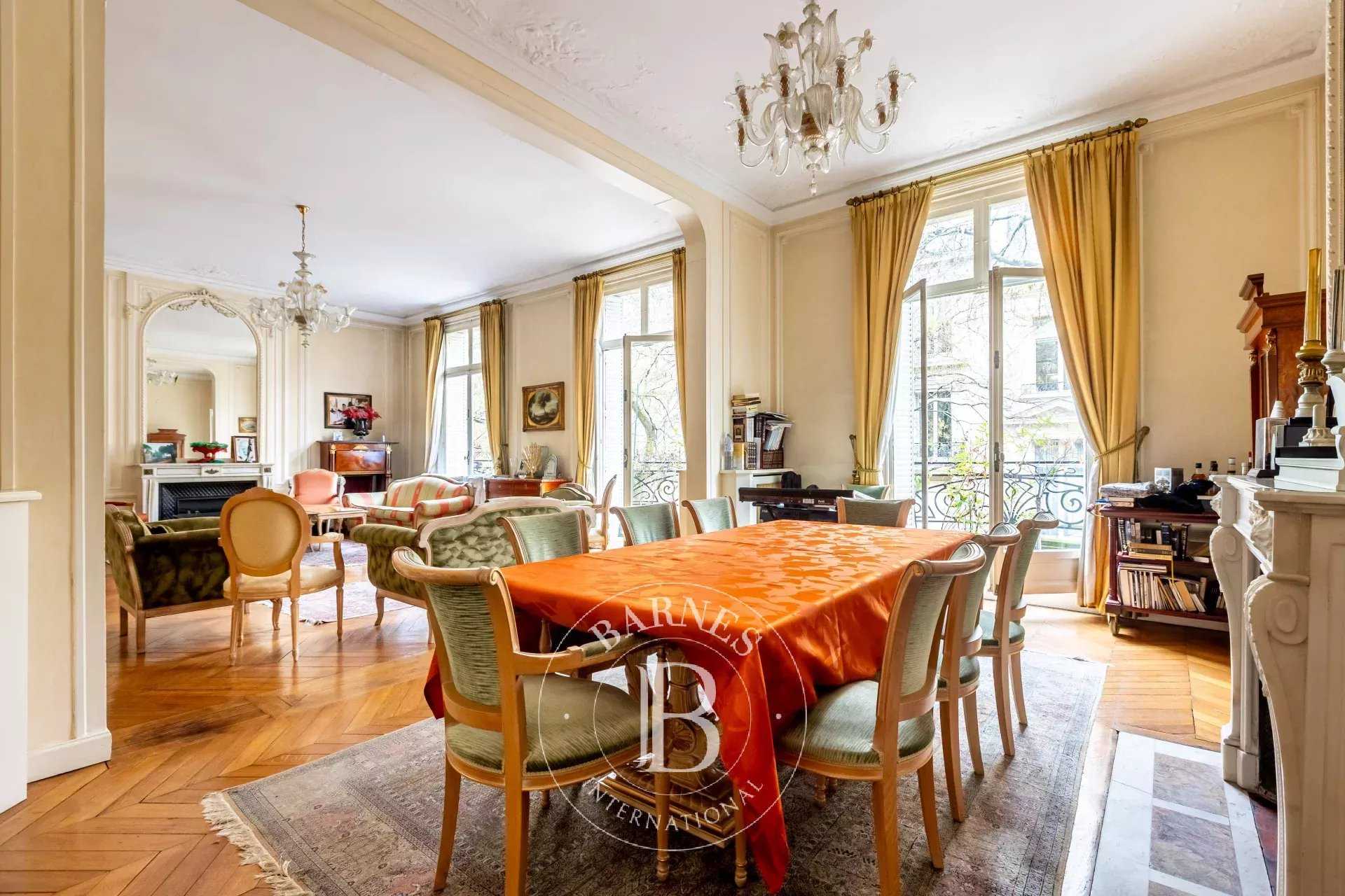 Paris  - Piso 6 Cuartos 4 Habitaciones