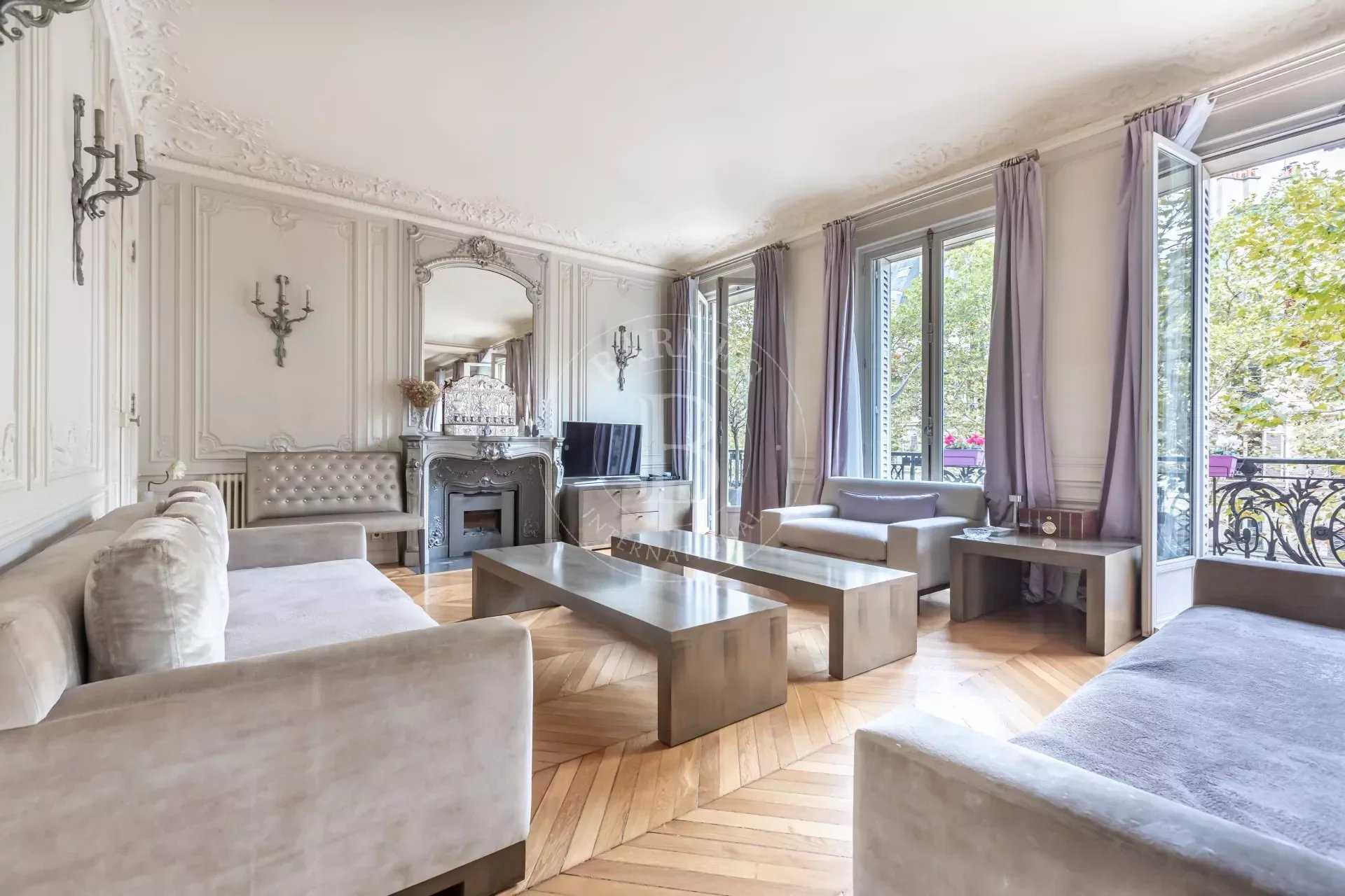 Paris  - Apartment 3 Bedrooms