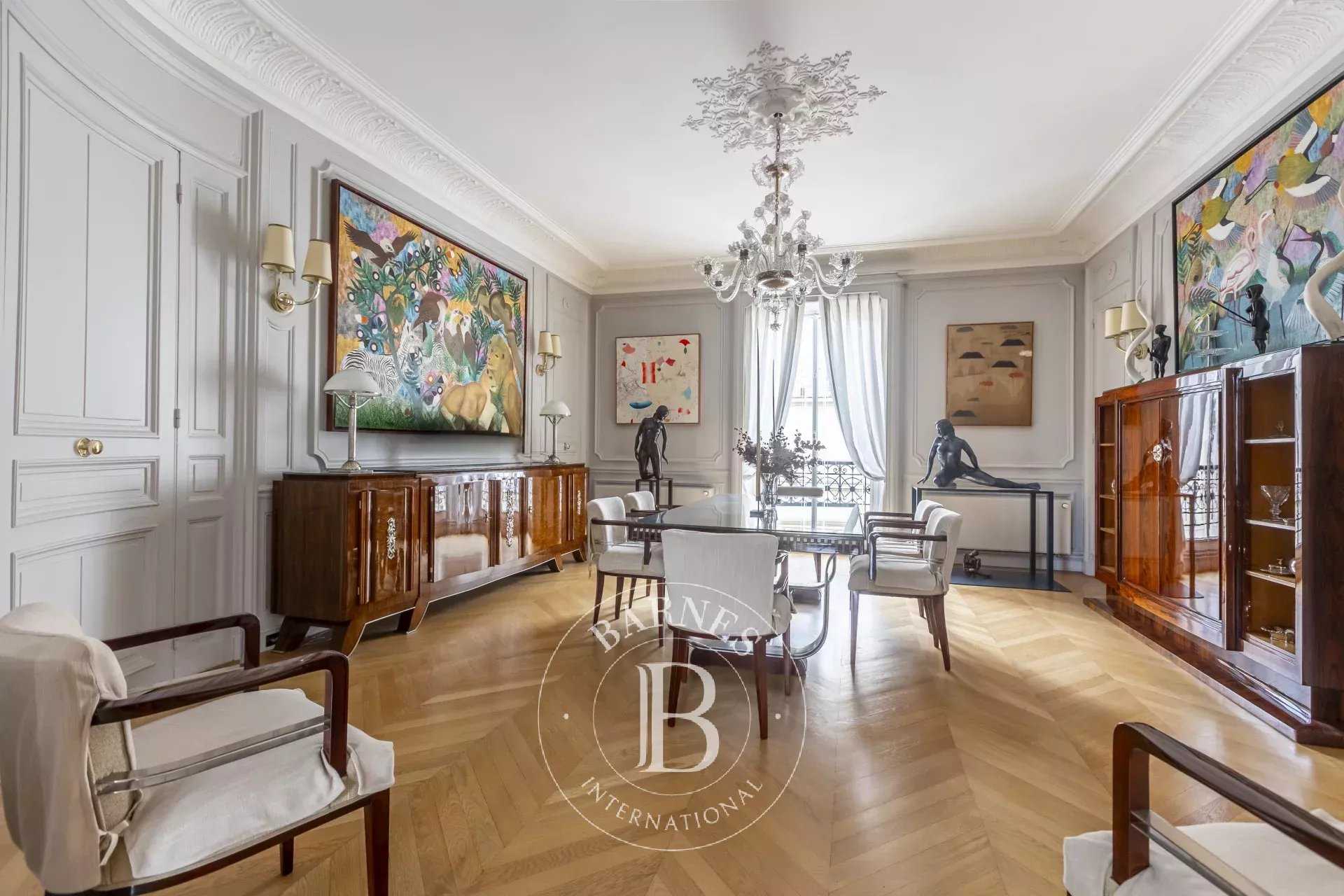 Paris  - Apartment 4 Bedrooms